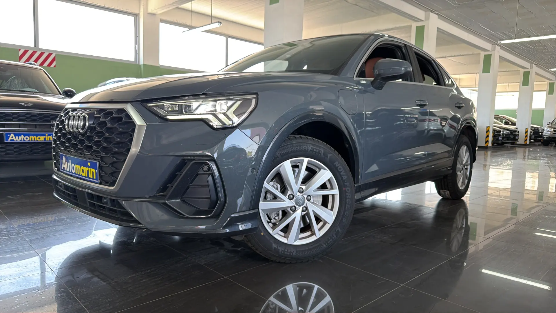 View 1 - AUDI Q3 - 2022