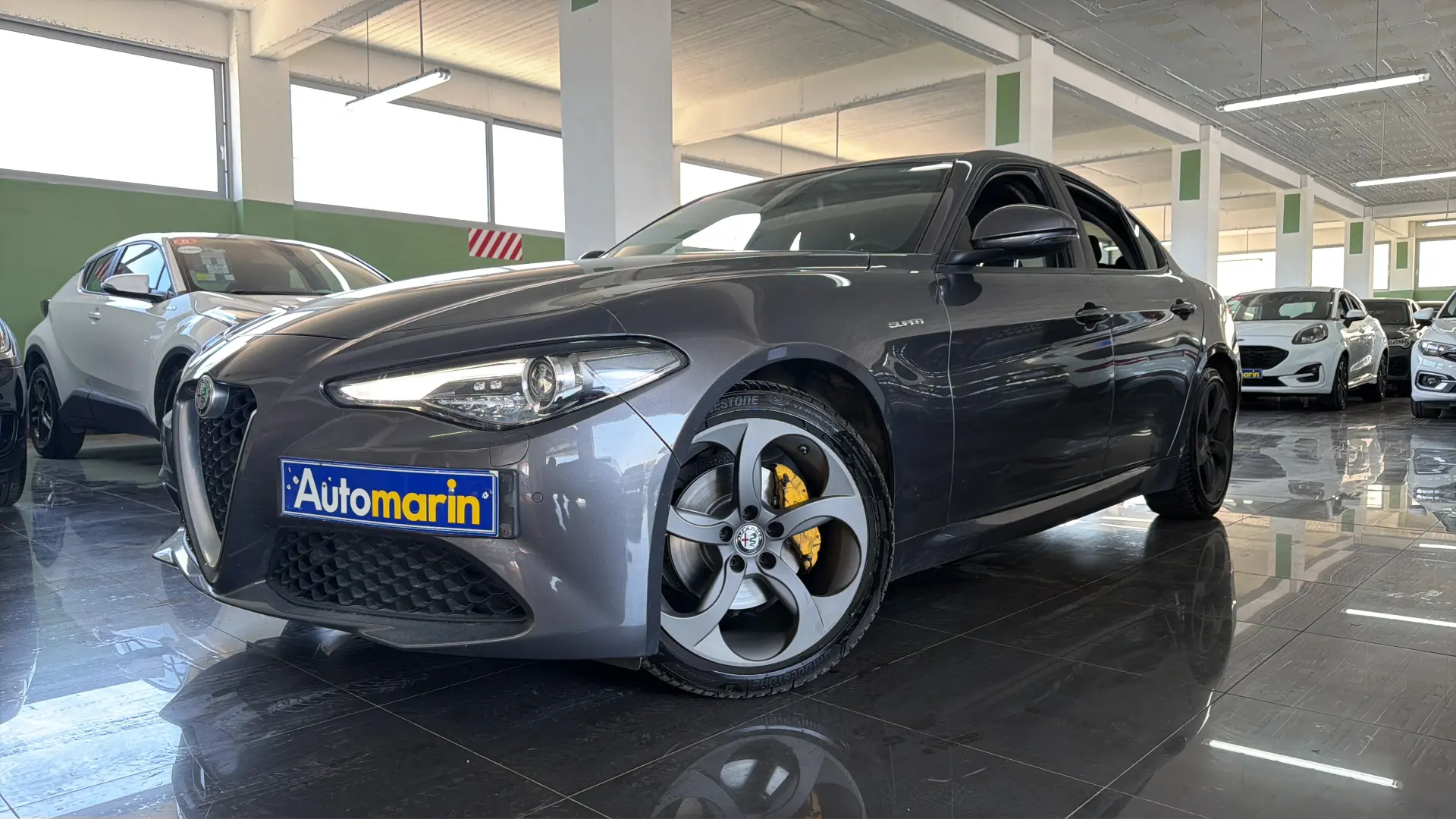 View 1 - Alfa Romeo Giulia - 2021