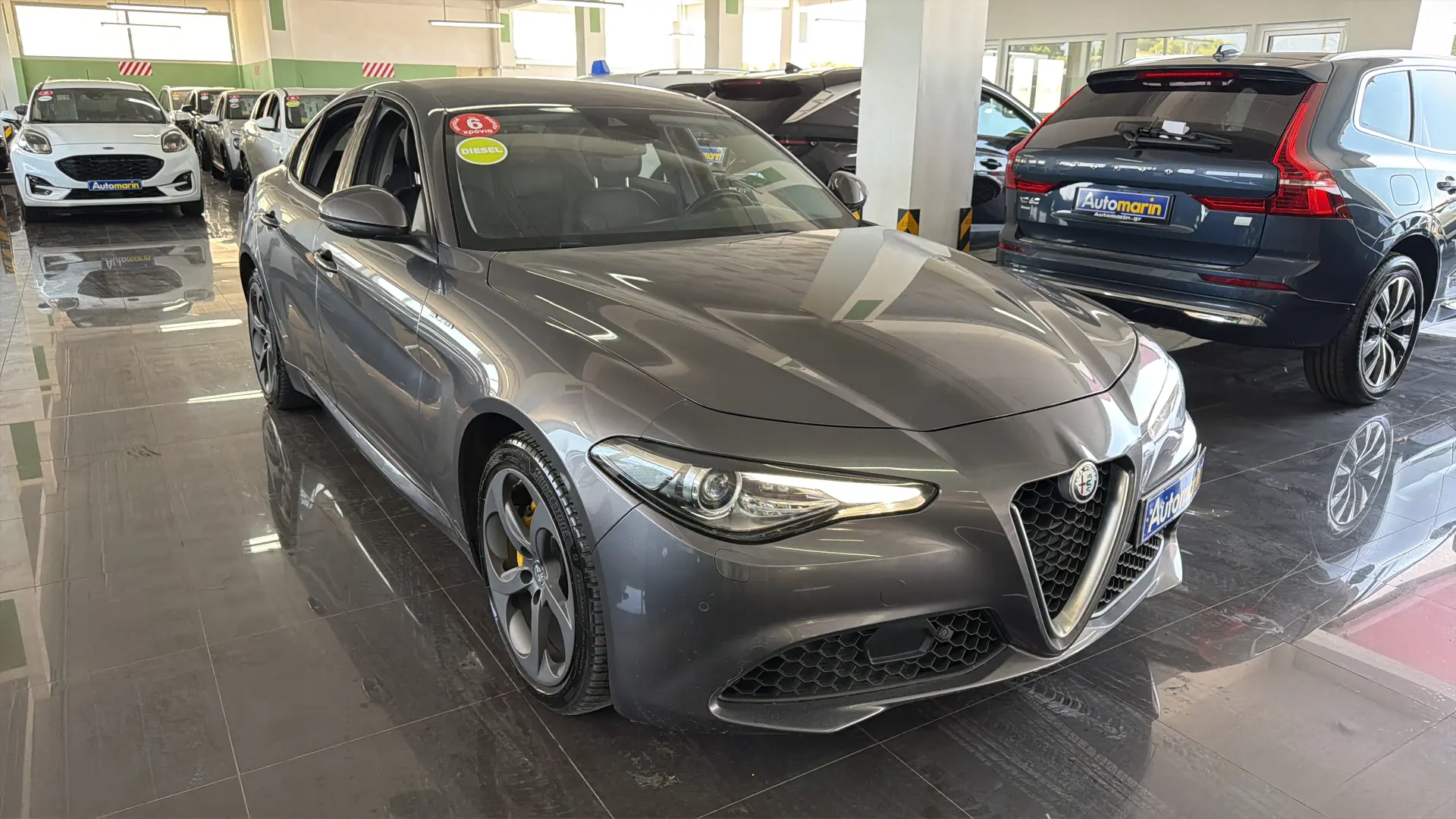 View 3 - Alfa Romeo Giulia - 2021