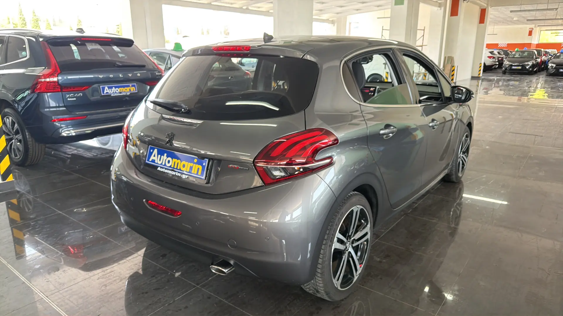 View 4 - Peugeot 208 - 2019
