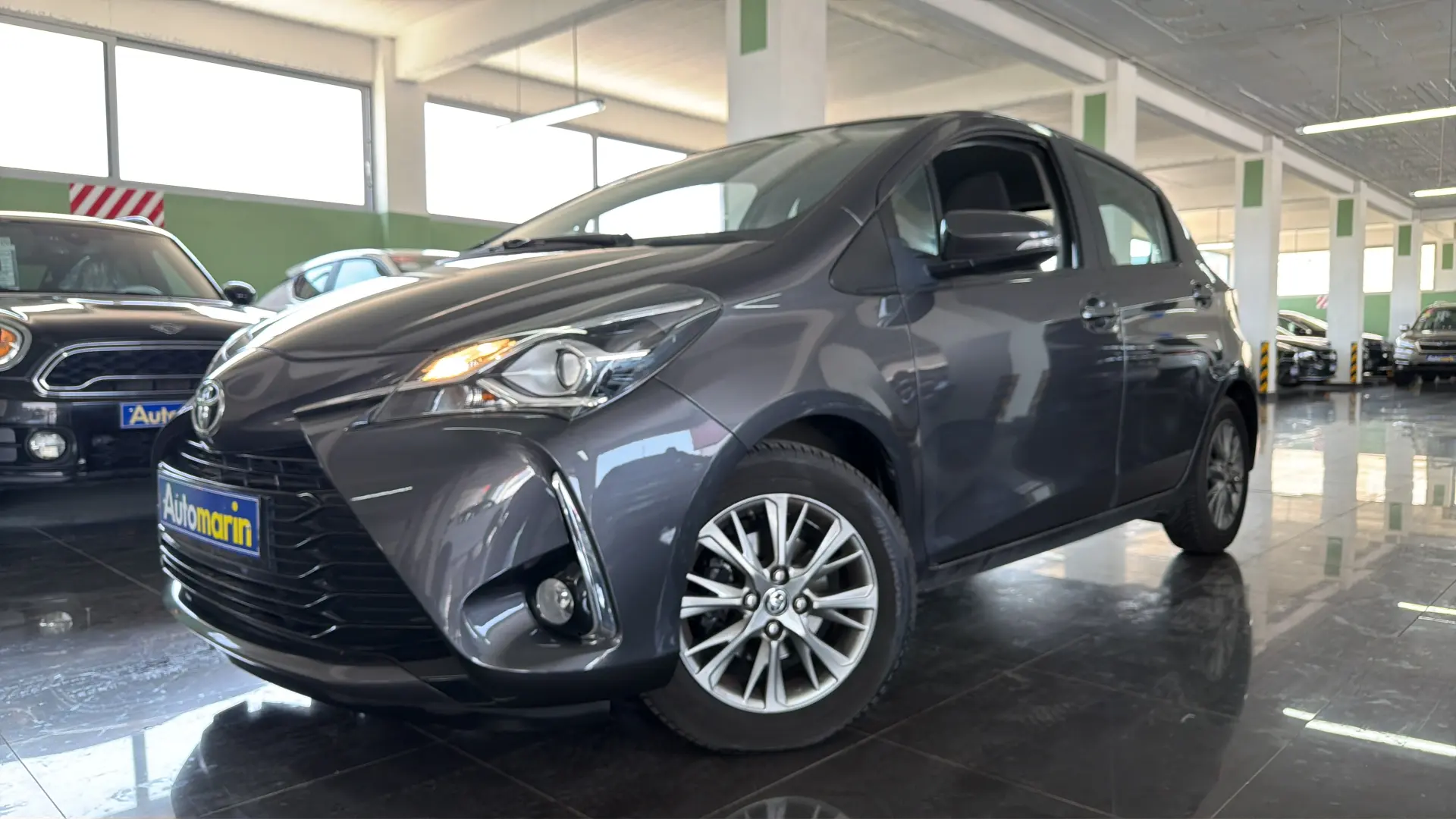 View 1 - Toyota Yaris - 2017