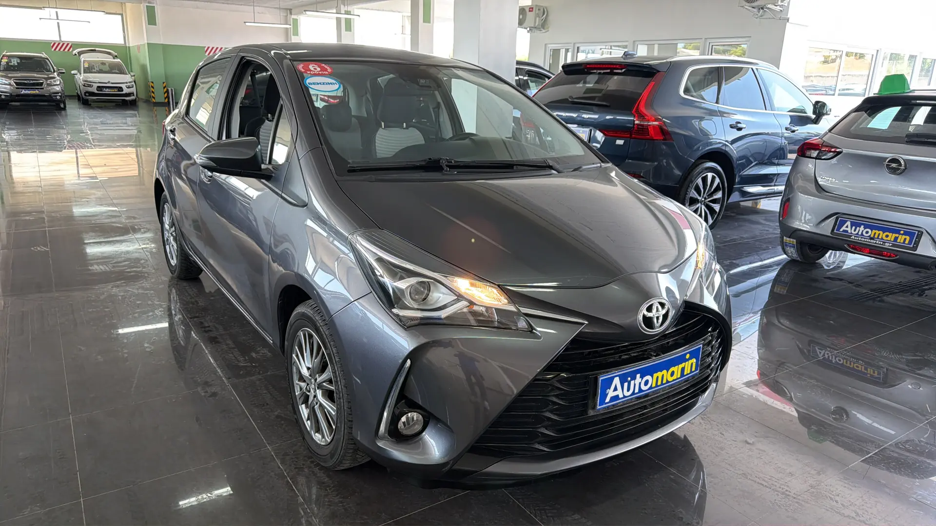 View 3 - Toyota Yaris - 2017