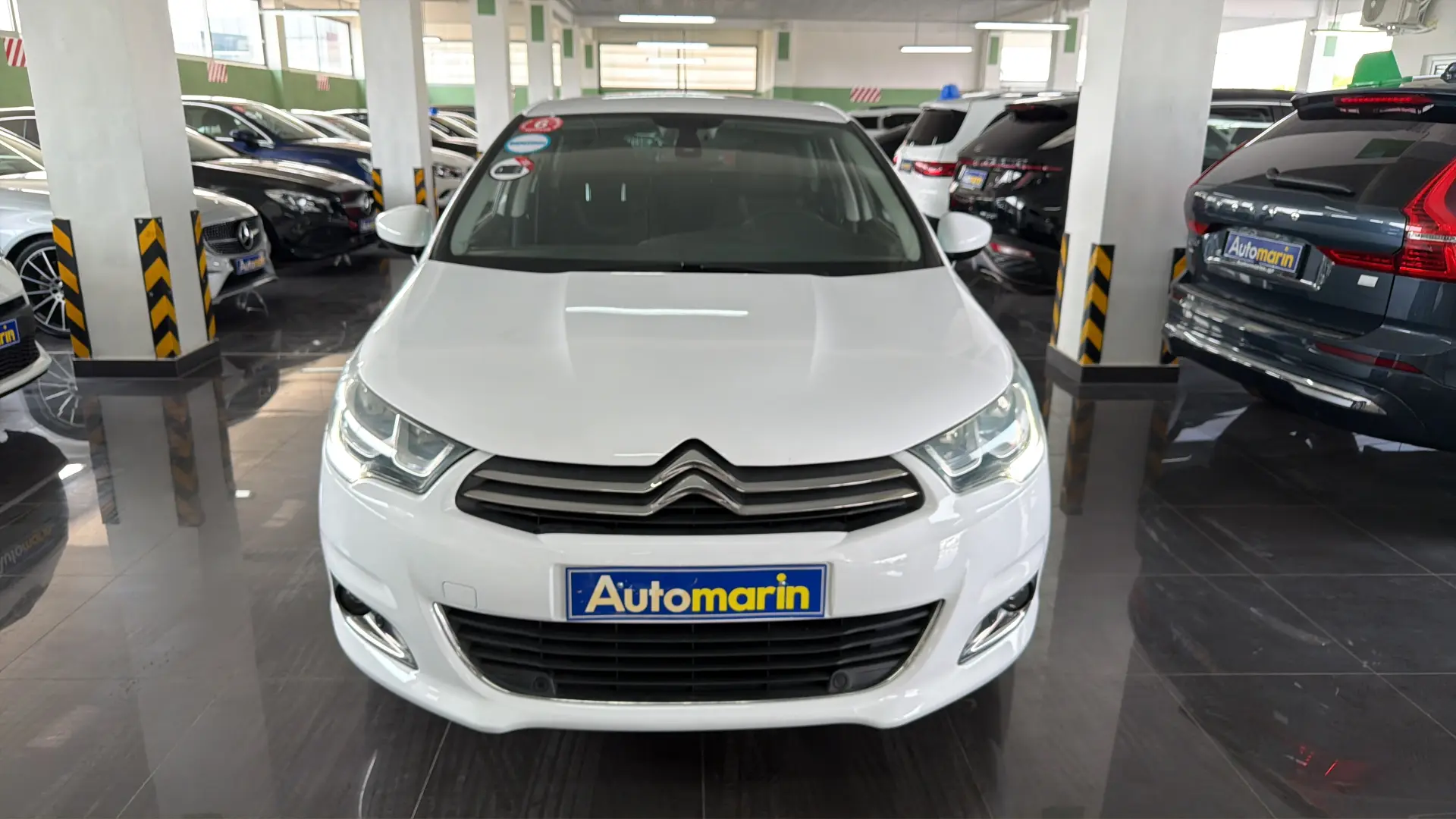 View 2 - Citroen C4 - 2018