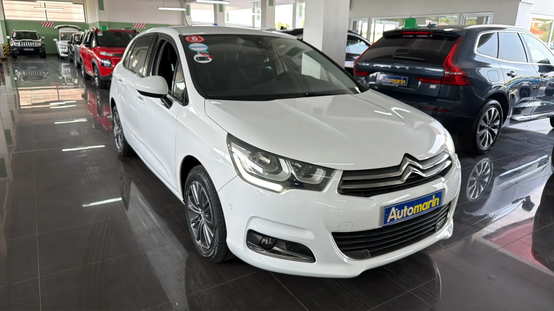 View 3 - Citroen C4 - 2018