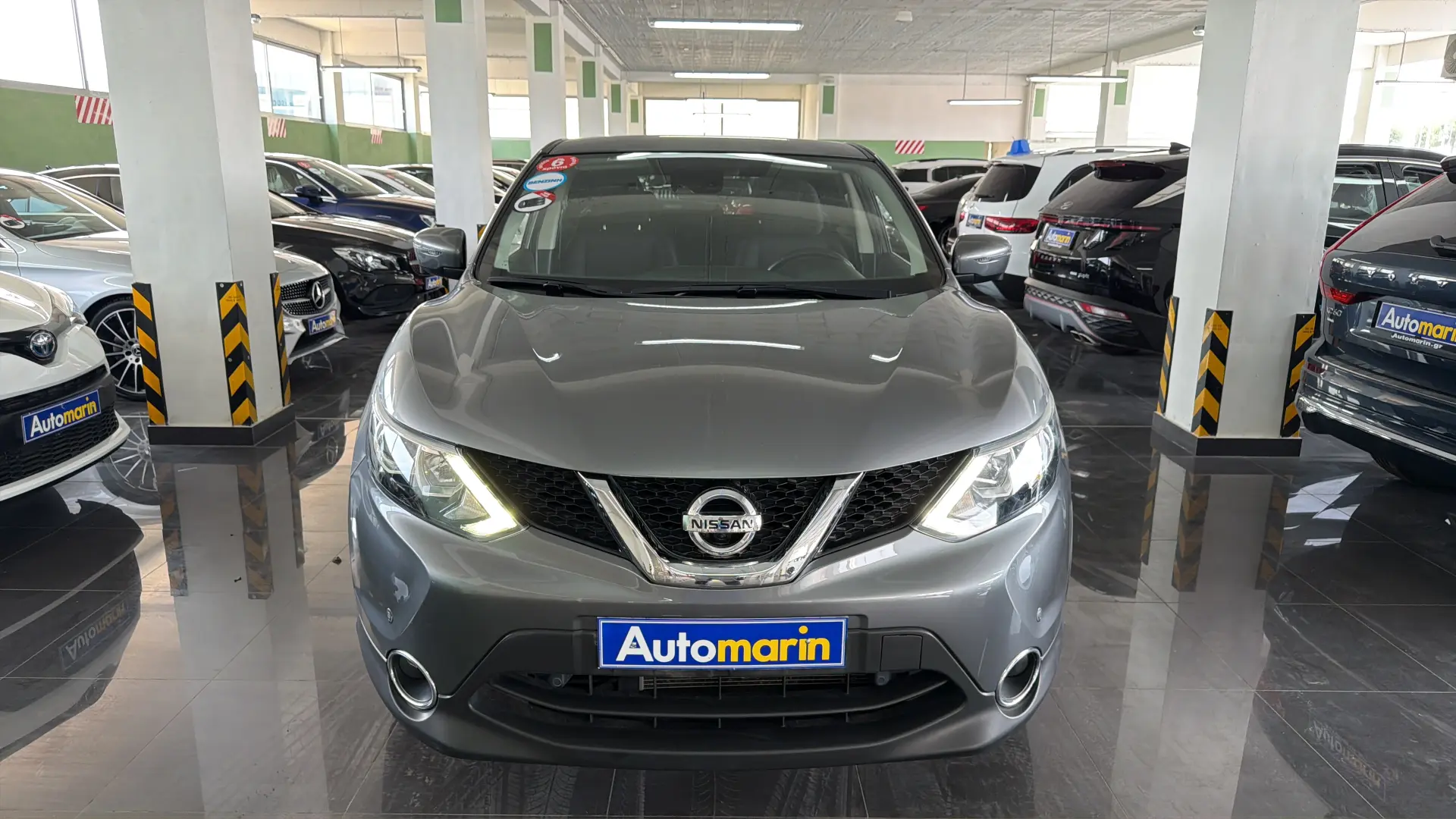 View 2 - Nissan Qashqai - 2015