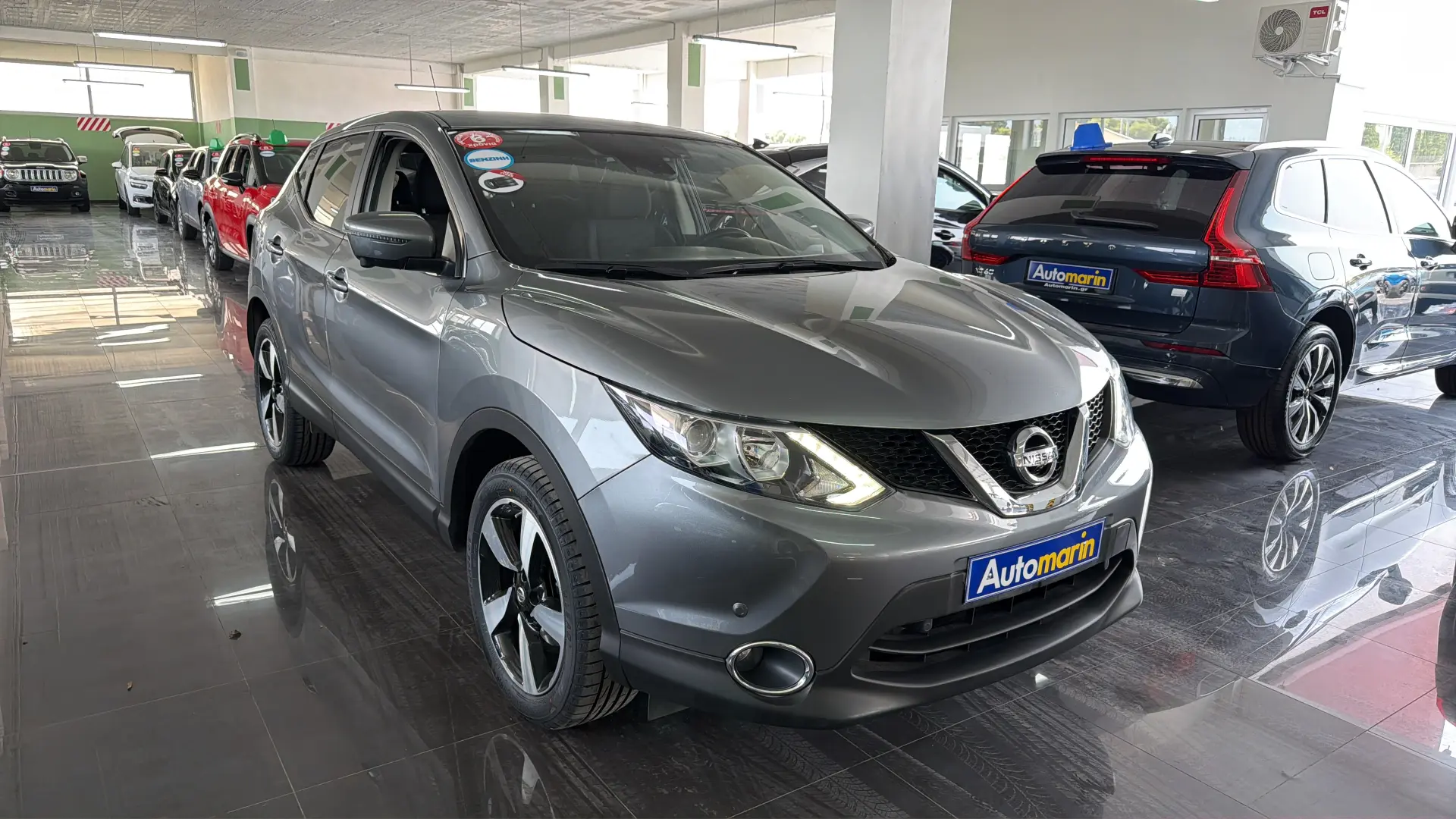 View 3 - Nissan Qashqai - 2015