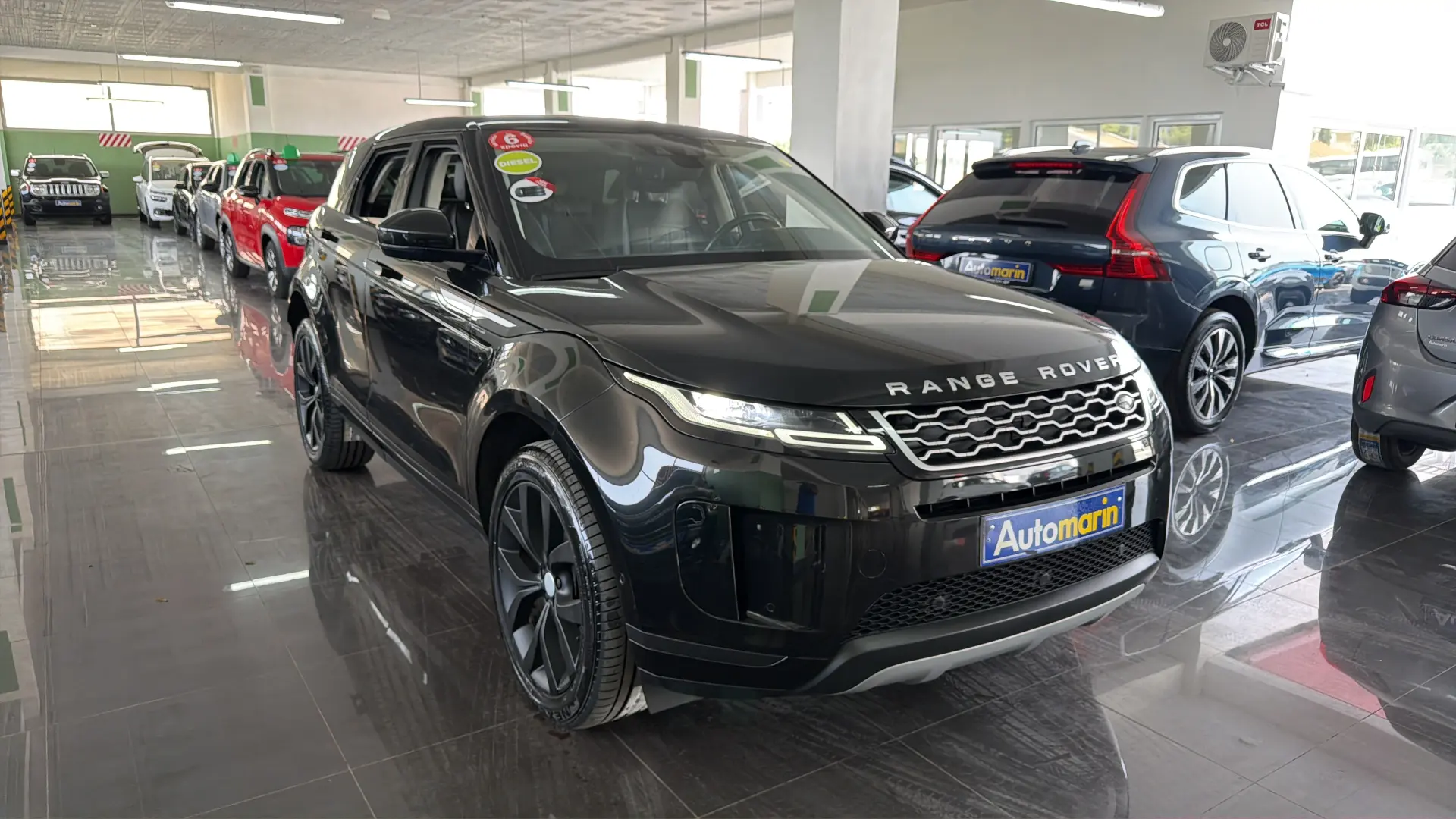 View 3 - Land Rover Range Rover Evoque - 2020