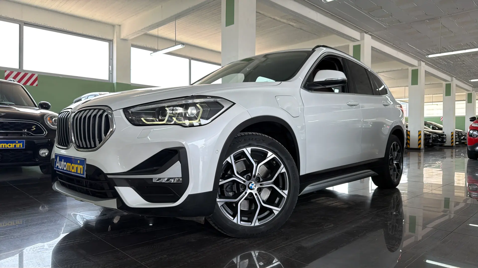 View 1 - BMW X1 - 2021