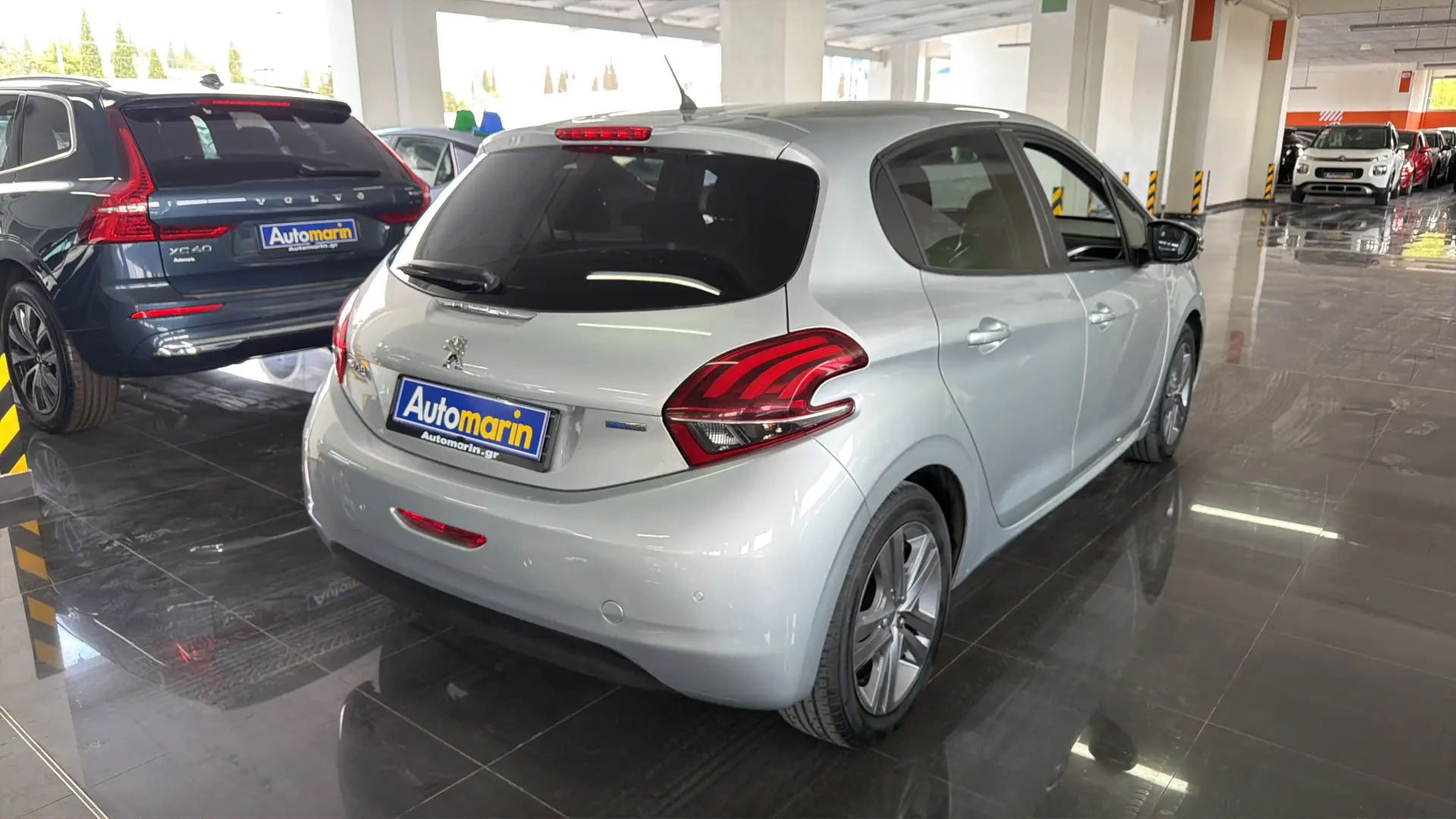 View 4 - Peugeot 208 - 2017