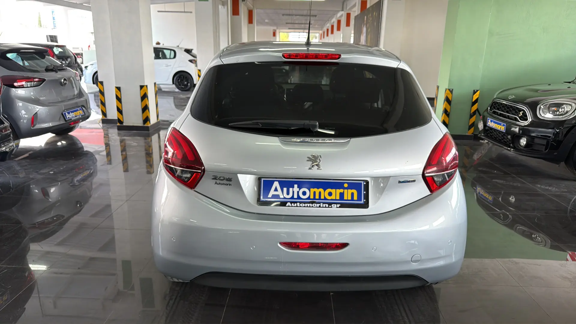 View 5 - Peugeot 208 - 2017