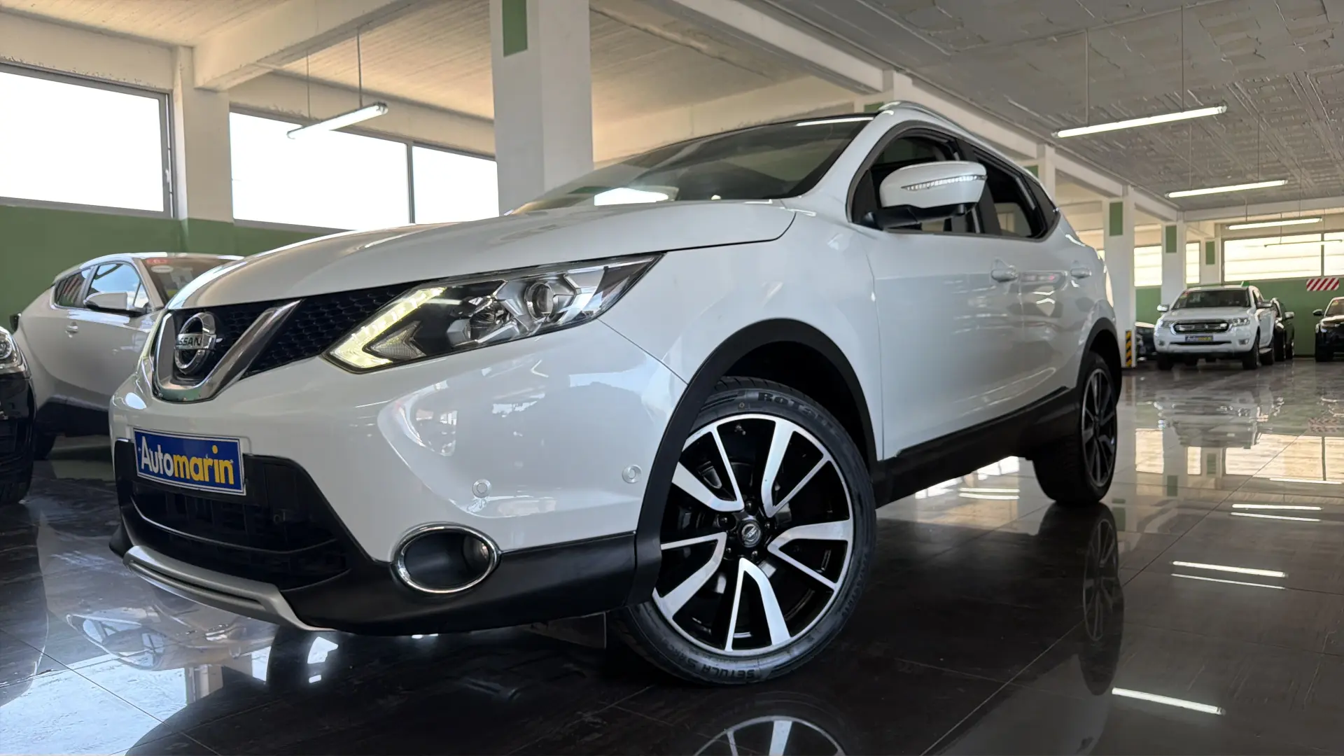 View 1 - Nissan Qashqai - 2014