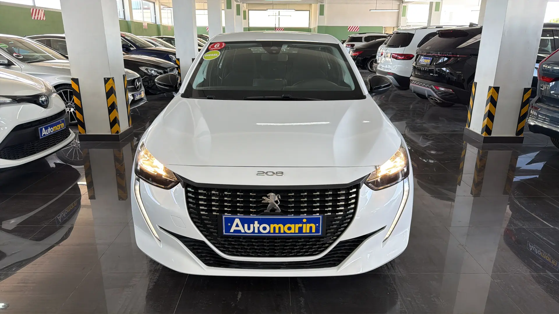 View 2 - Peugeot 208 - 2022