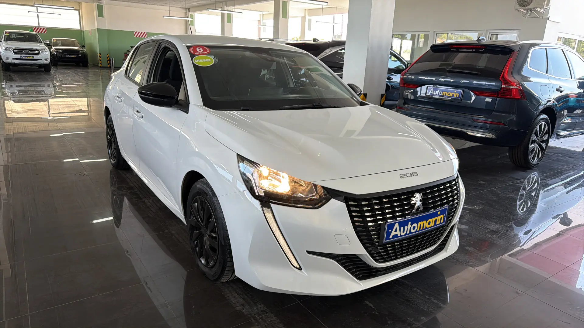 View 3 - Peugeot 208 - 2022
