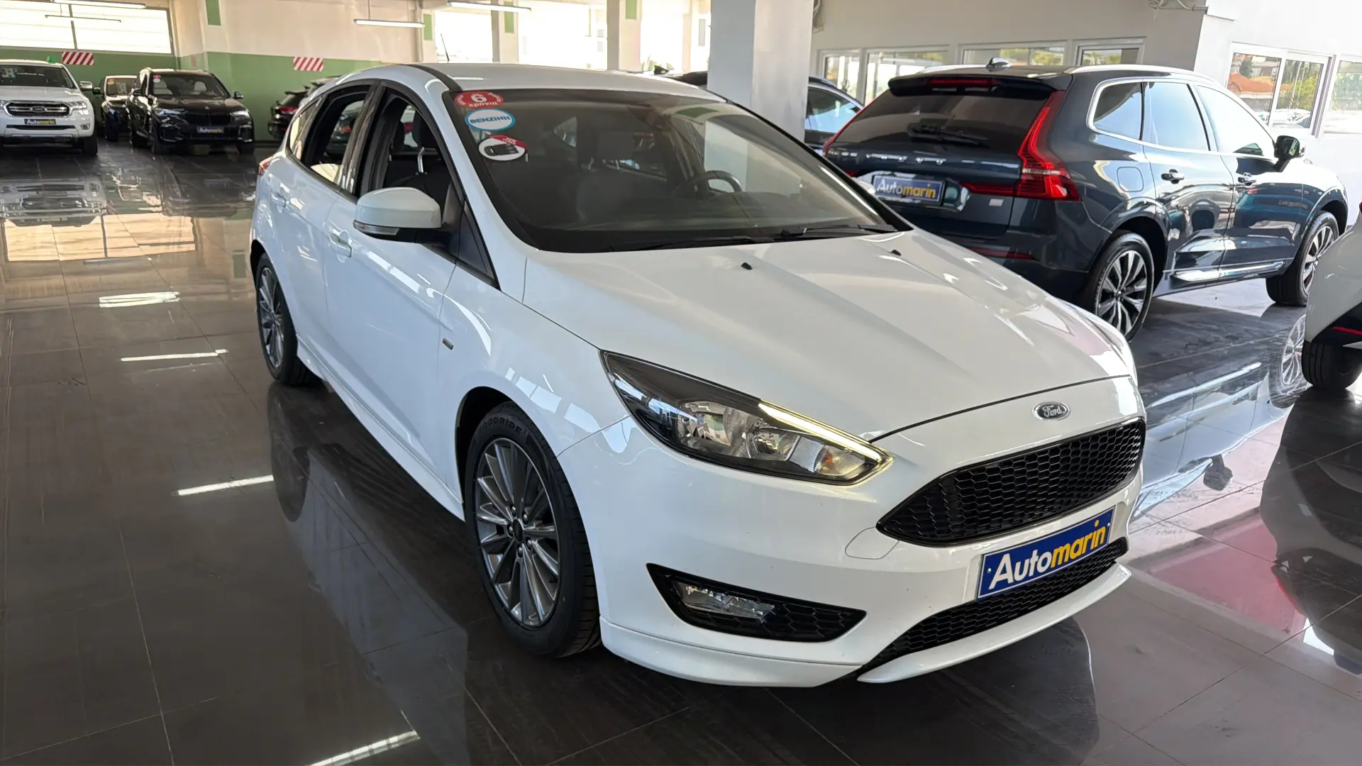 View 3 - Ford Focus - 2018