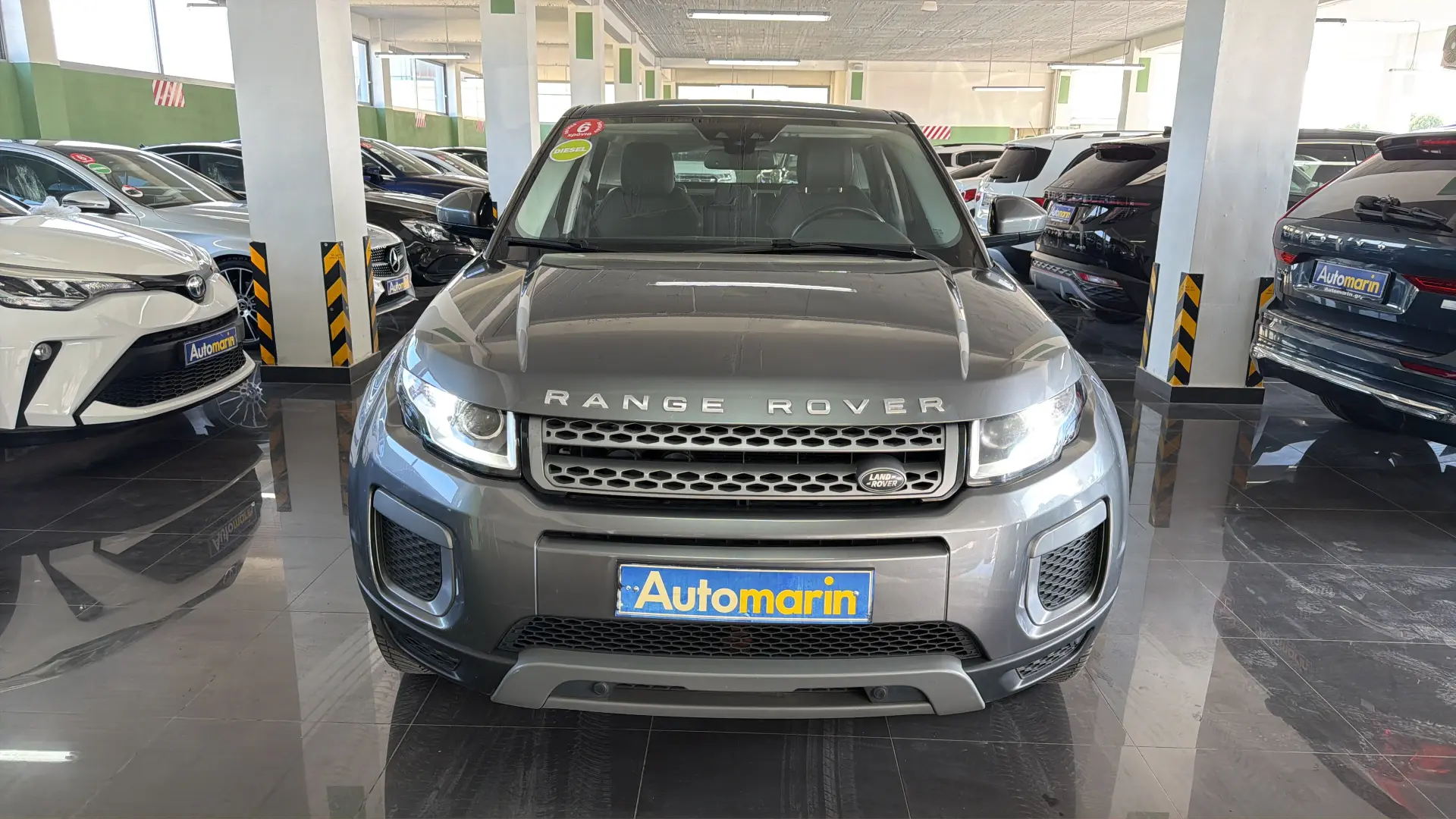 View 2 - Land Rover Range Rover Evoque - 2017