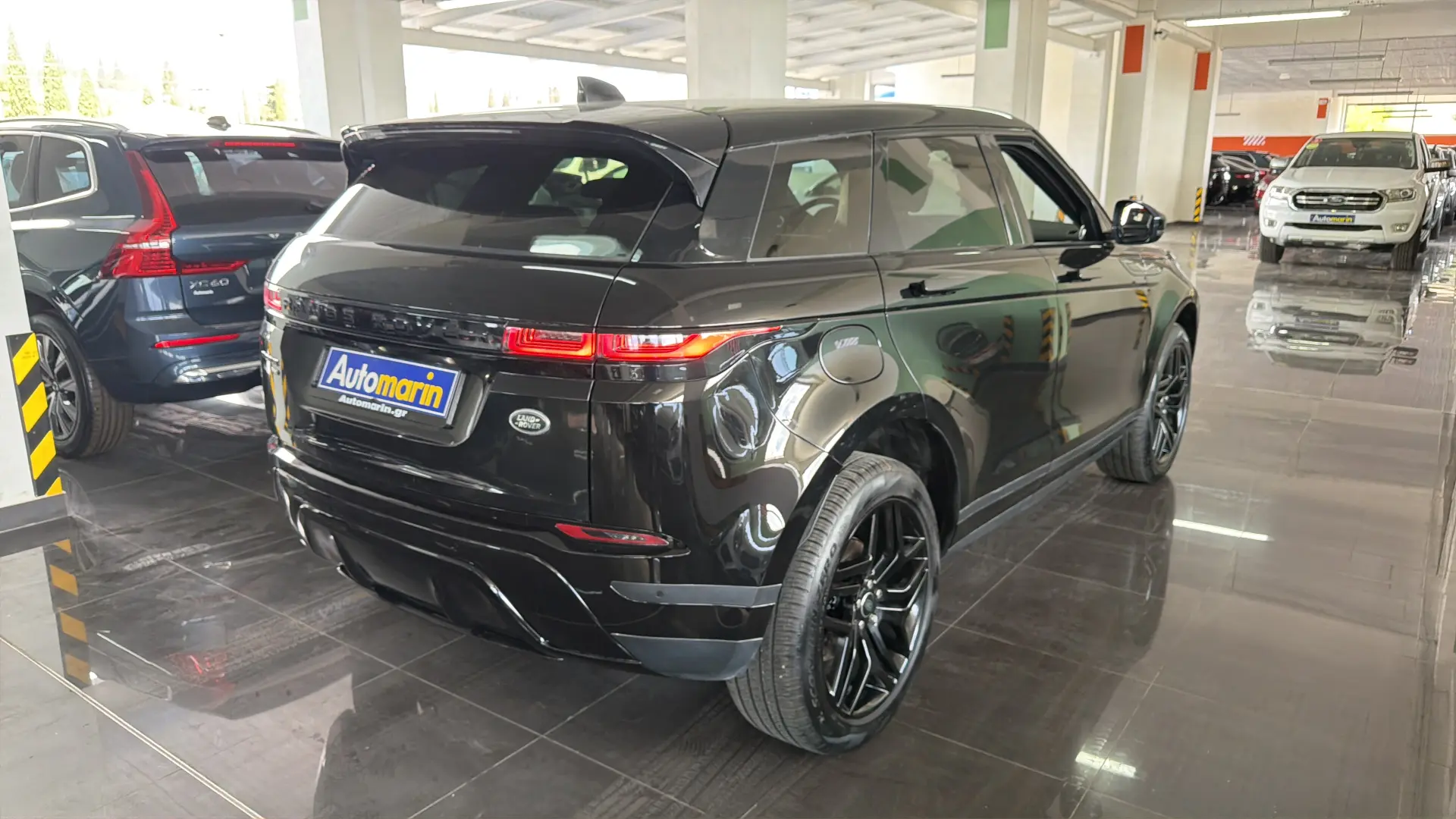 View 4 - Land Rover Range Rover Evoque - 2020