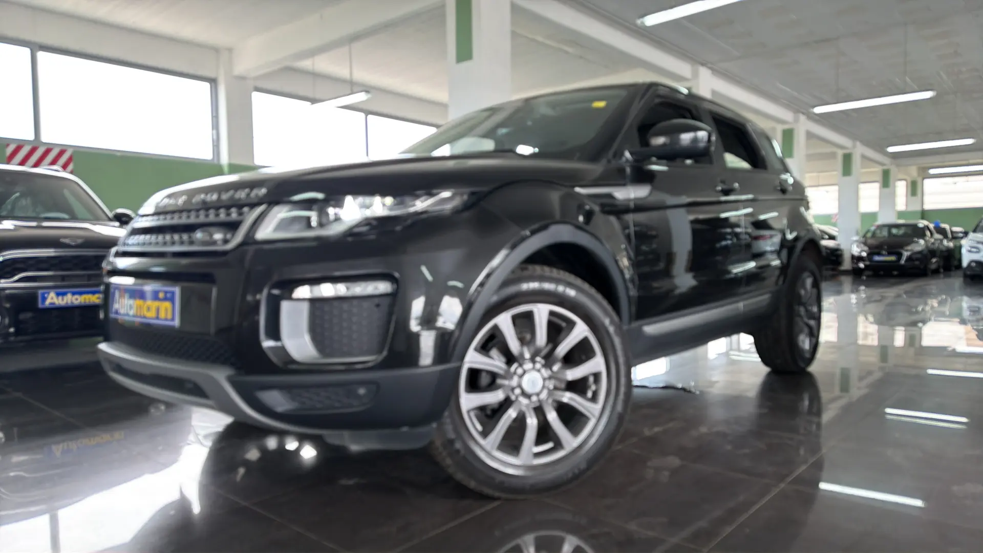View 1 - Land Rover Range Rover Evoque - 2017