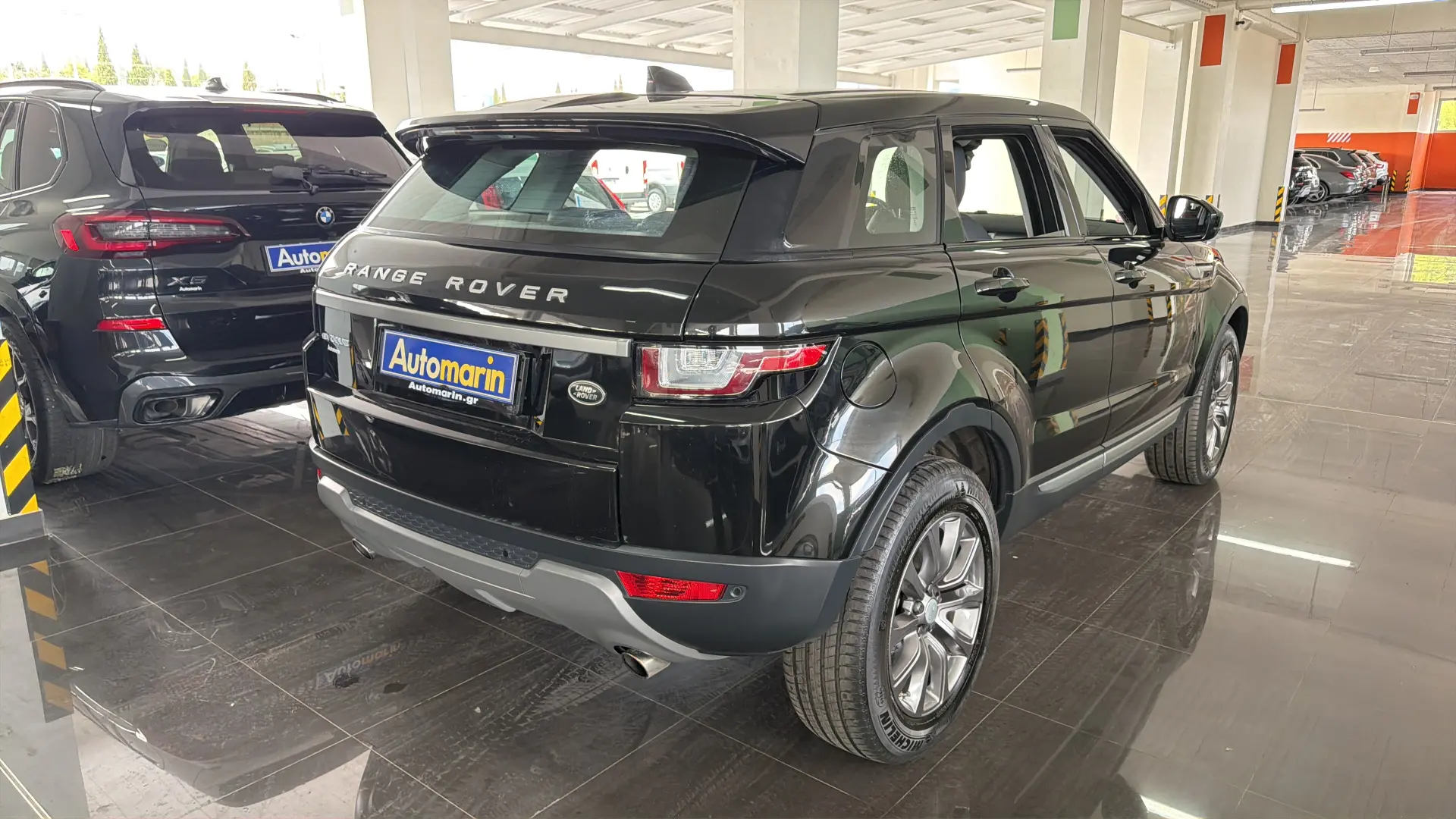 View 4 - Land Rover Range Rover Evoque - 2017