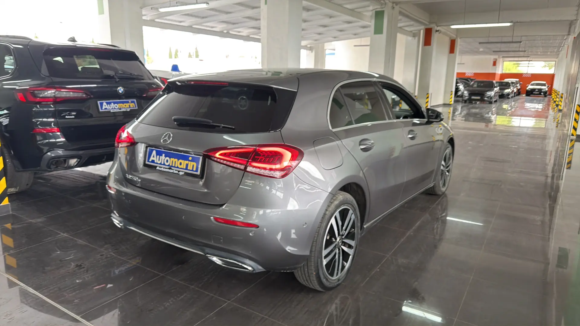 View 4 - Mercedes-Benz A 250 - 2021