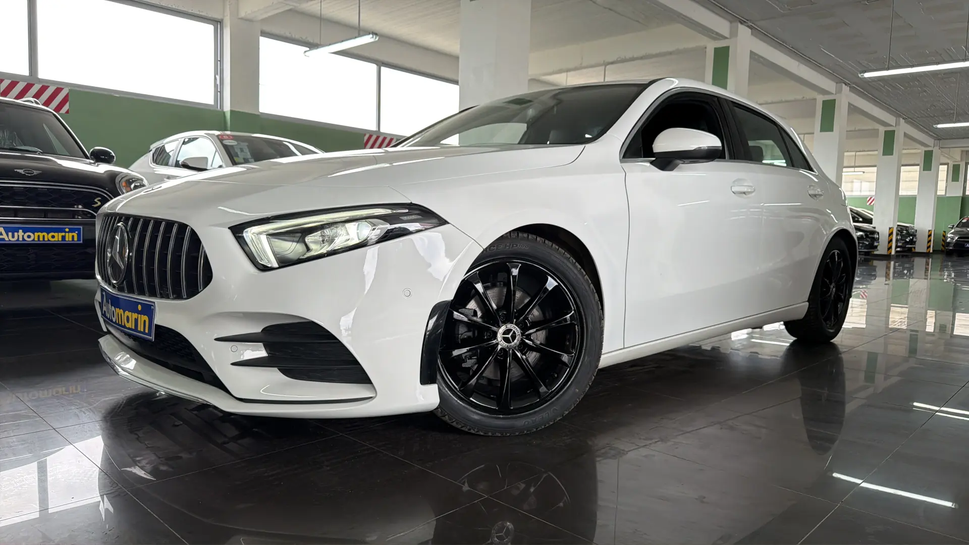 View 1 - Mercedes-Benz A 180 - 2018