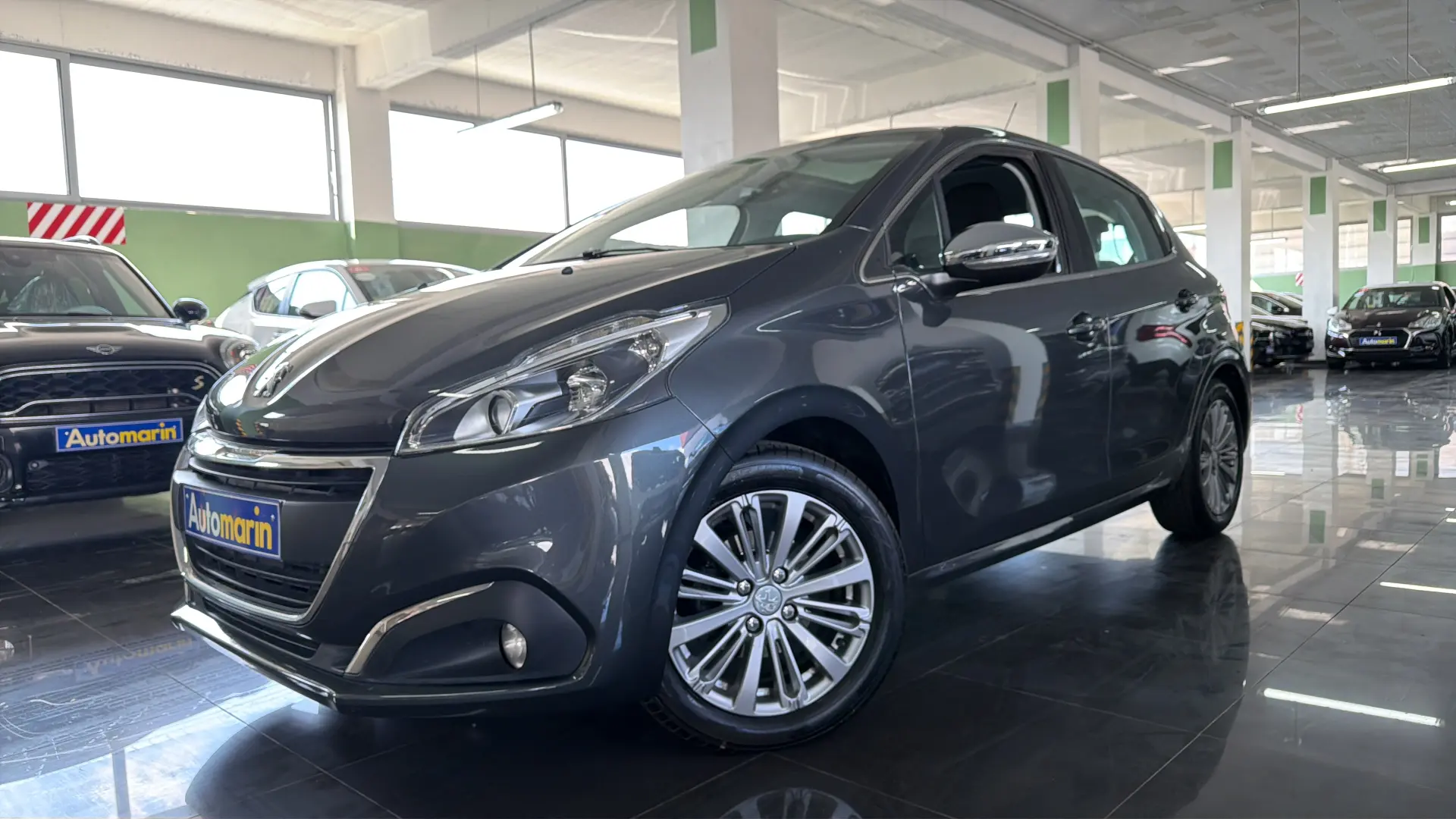 View 1 - Peugeot 208 - 2017
