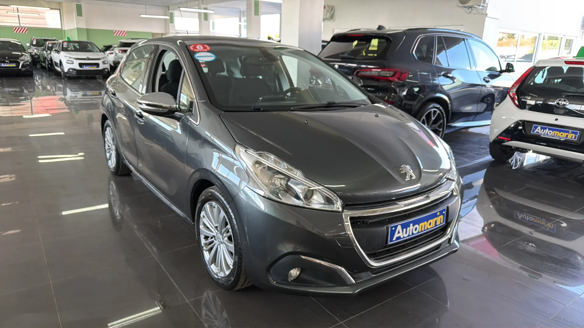 View 3 - Peugeot 208 - 2017