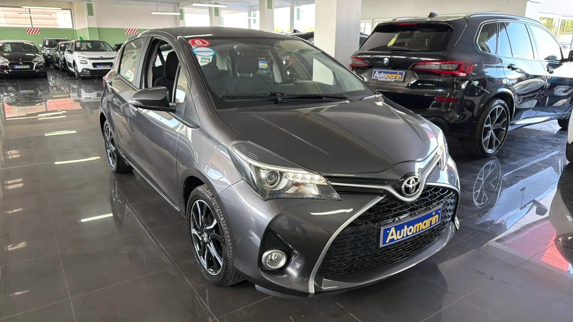 View 3 - Toyota Yaris - 2017