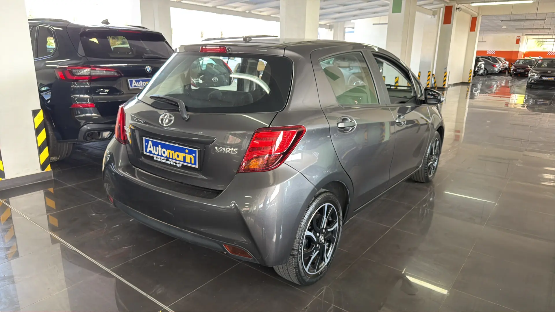 View 4 - Toyota Yaris - 2017