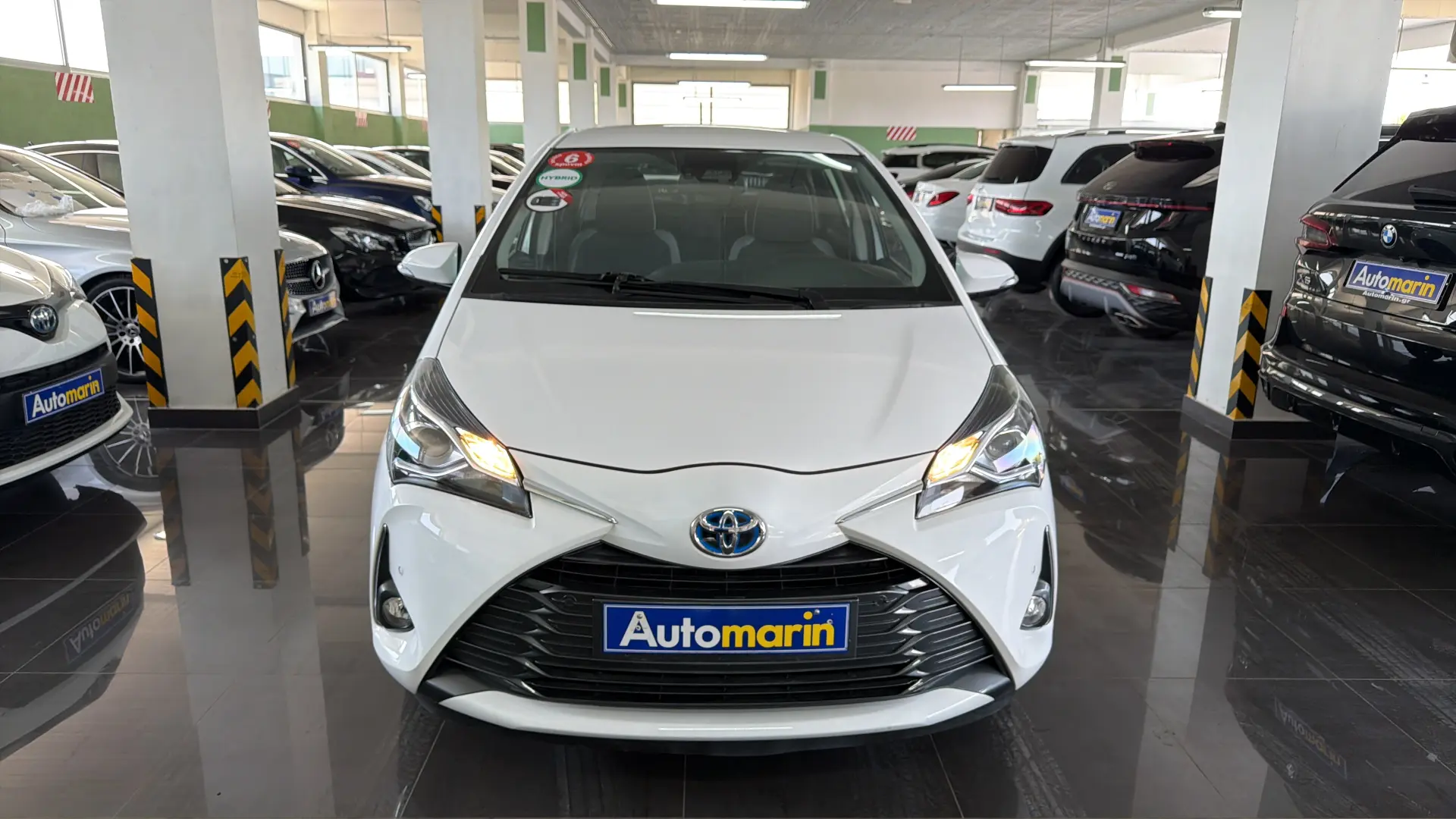 View 2 - Toyota Yaris - 2019