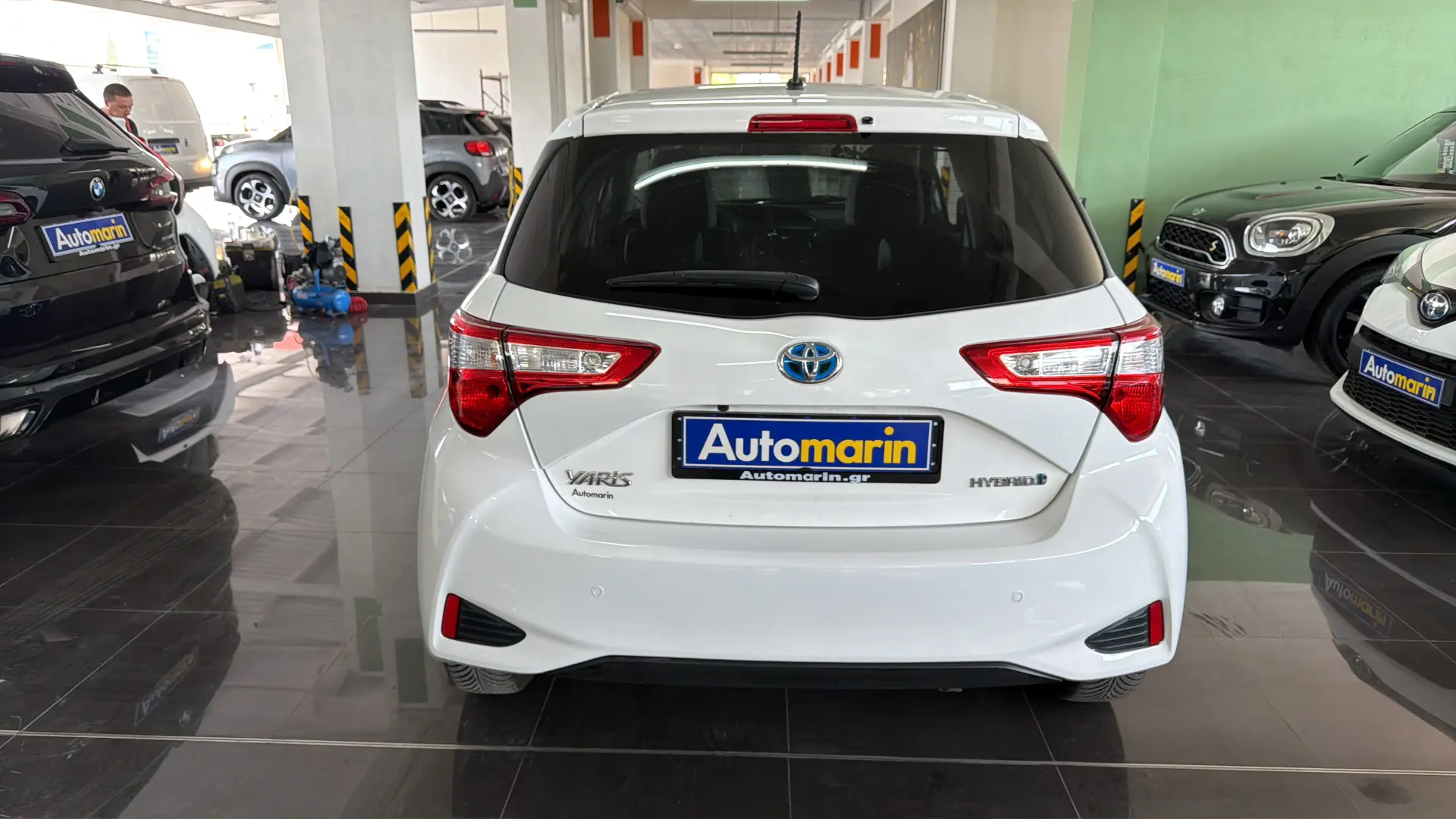 View 5 - Toyota Yaris - 2019
