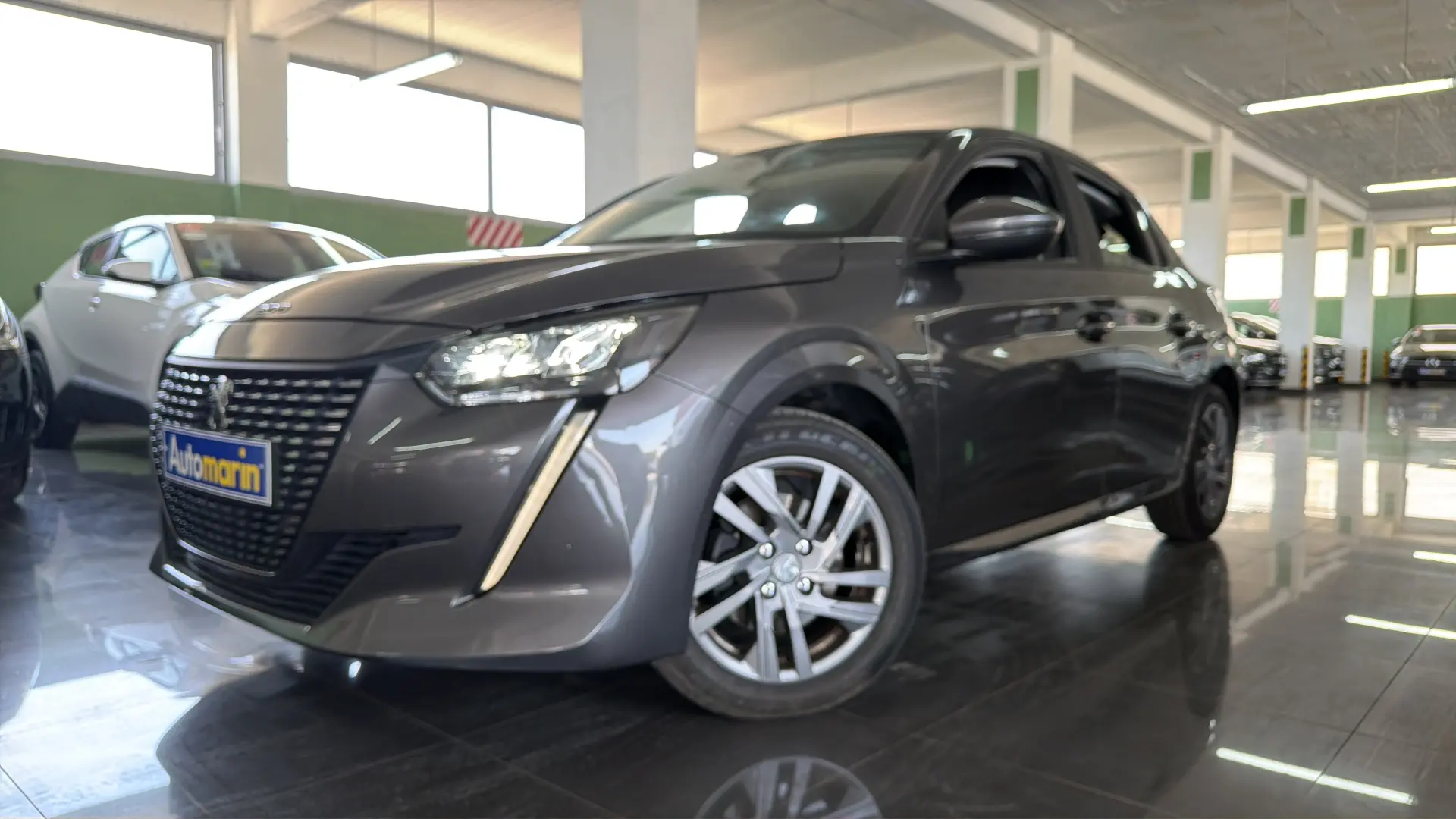 View 1 - Peugeot 208 - 2021