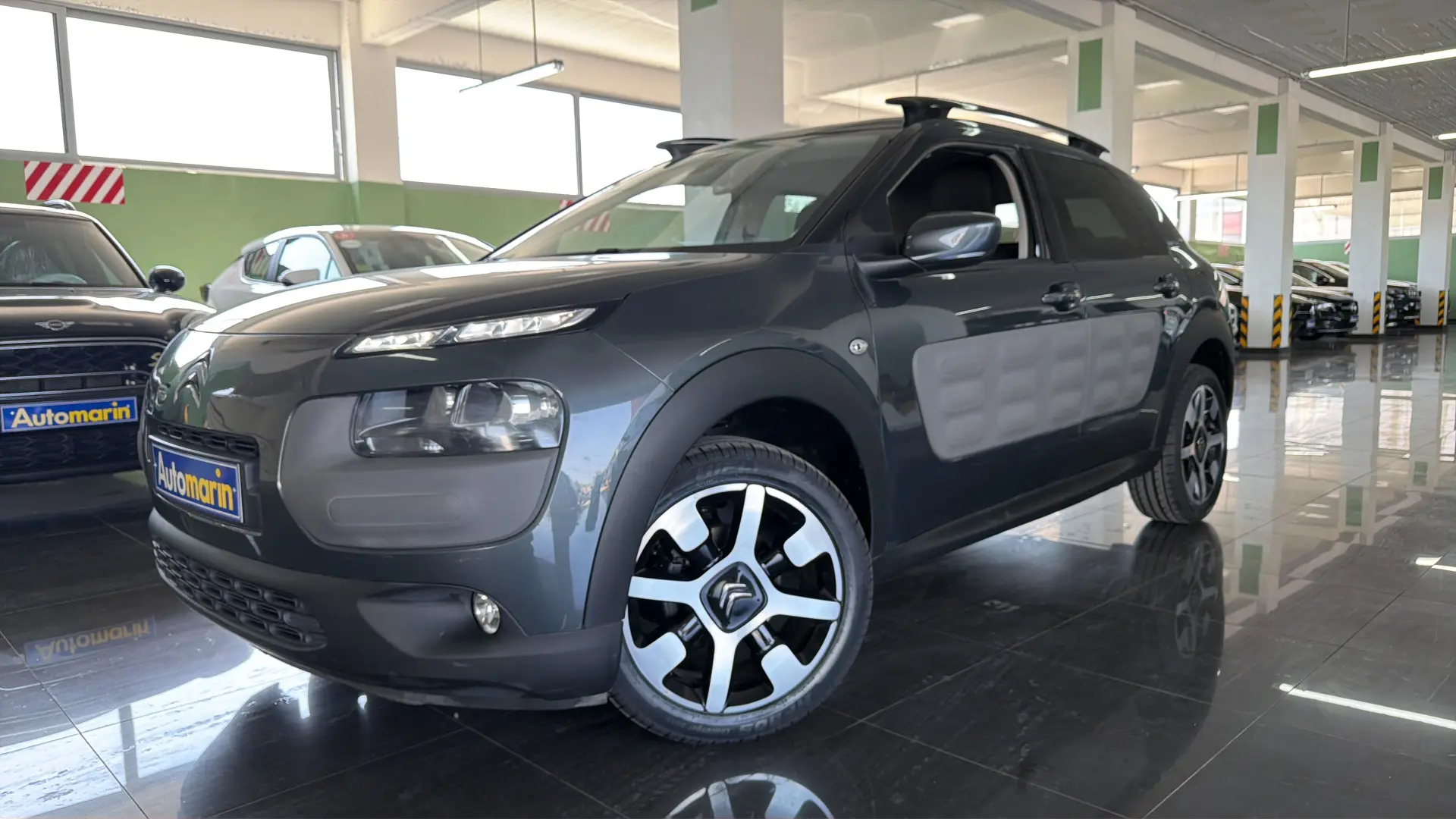 View 1 - Citroen C4 Cactus - 2017