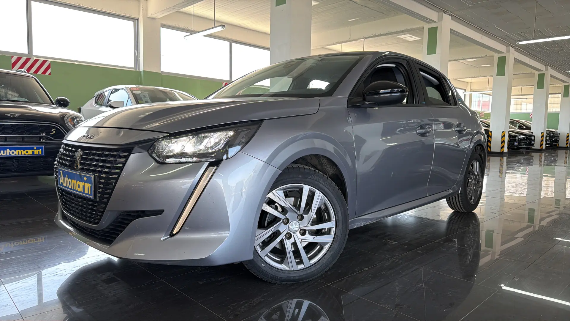 View 1 - Peugeot 208 - 2022