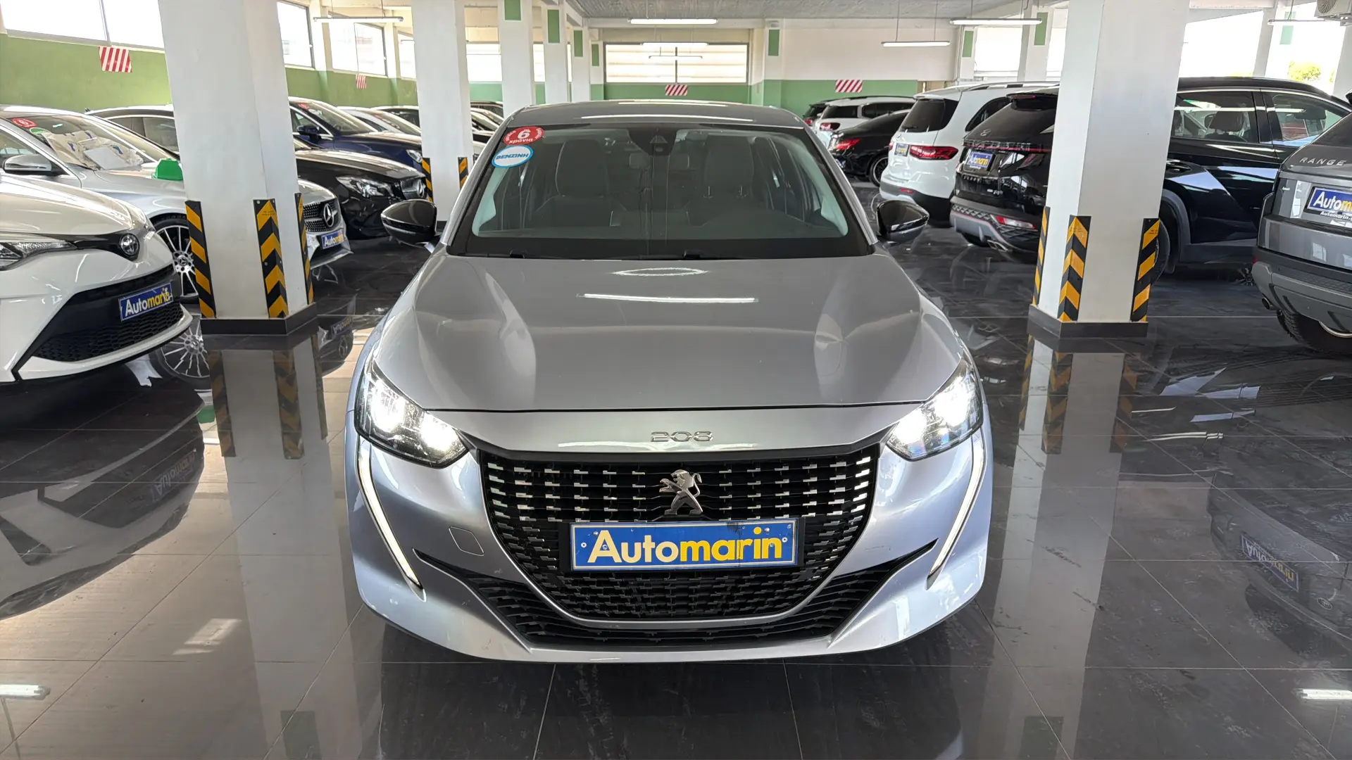 View 2 - Peugeot 208 - 2022
