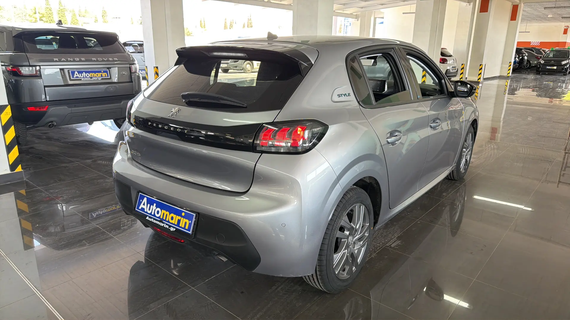 View 4 - Peugeot 208 - 2022