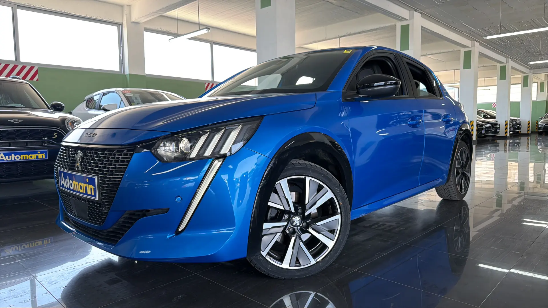 View 1 - Peugeot 208 - 2020