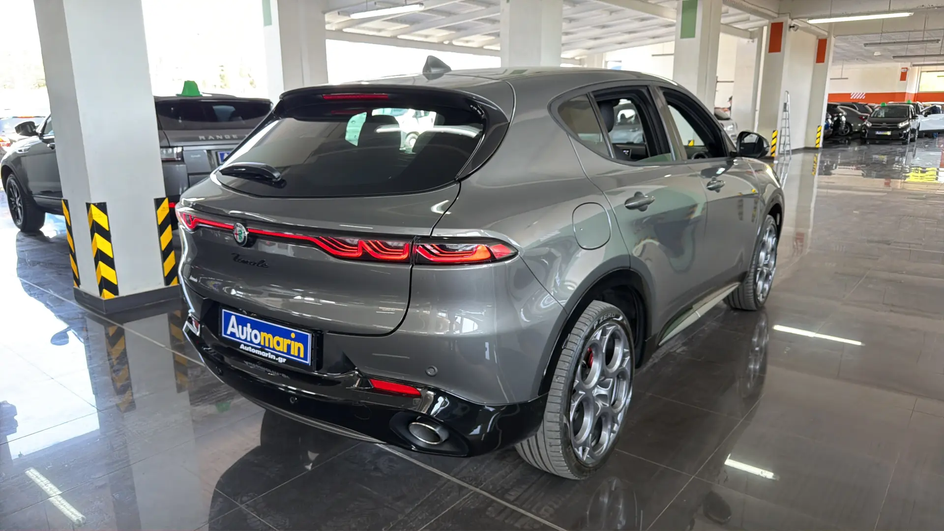 View 4 - Alfa Romeo Tonale - 2023