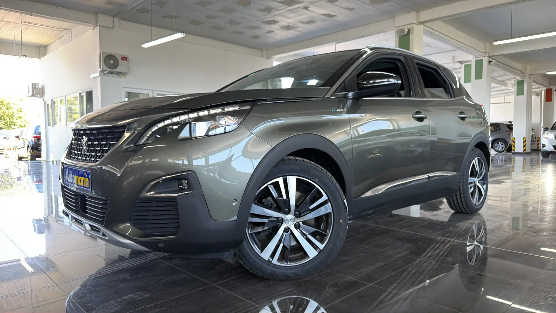 View 1 - Peugeot 3008 - 2020