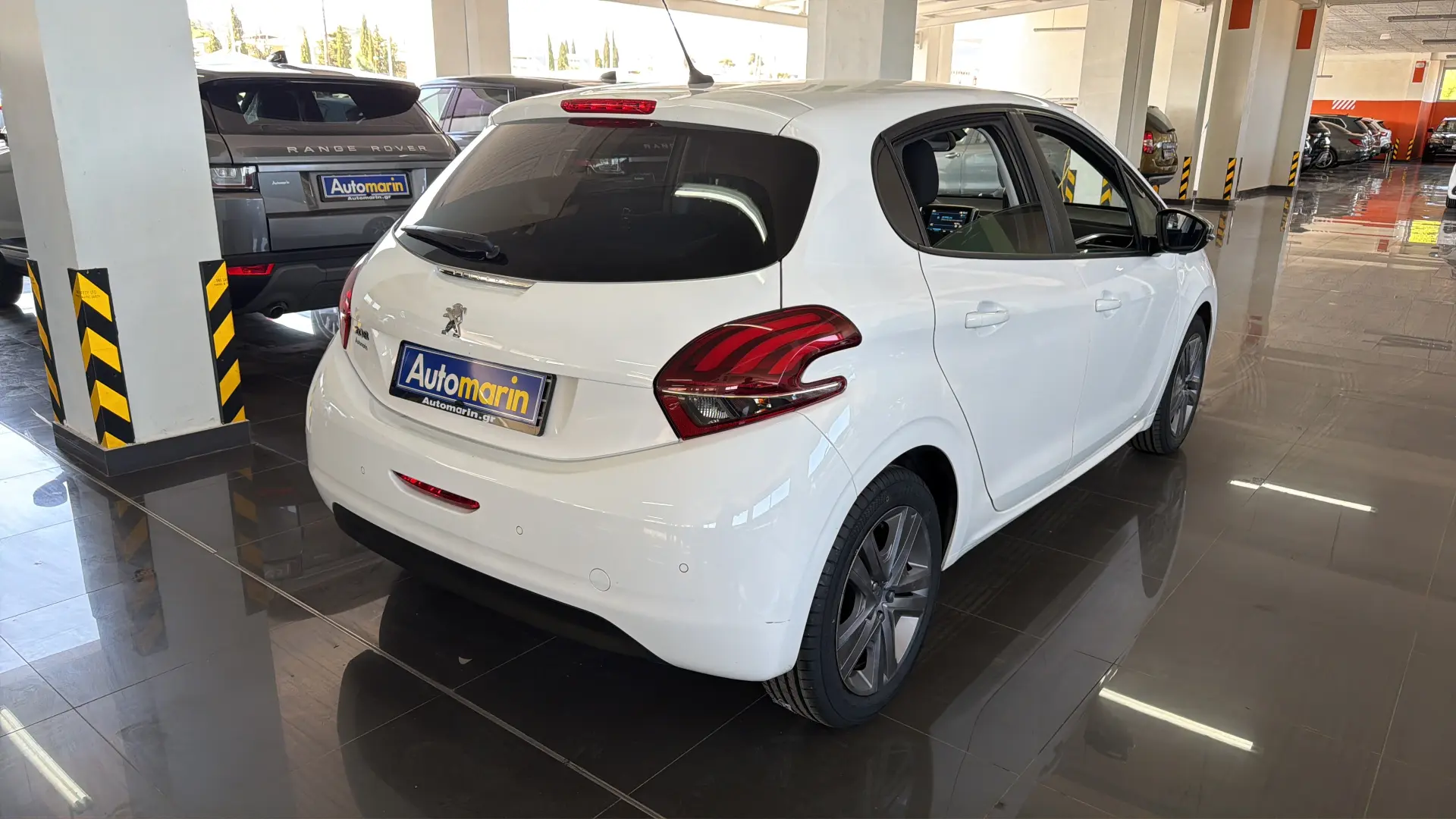 View 4 - Peugeot 208 - 2019