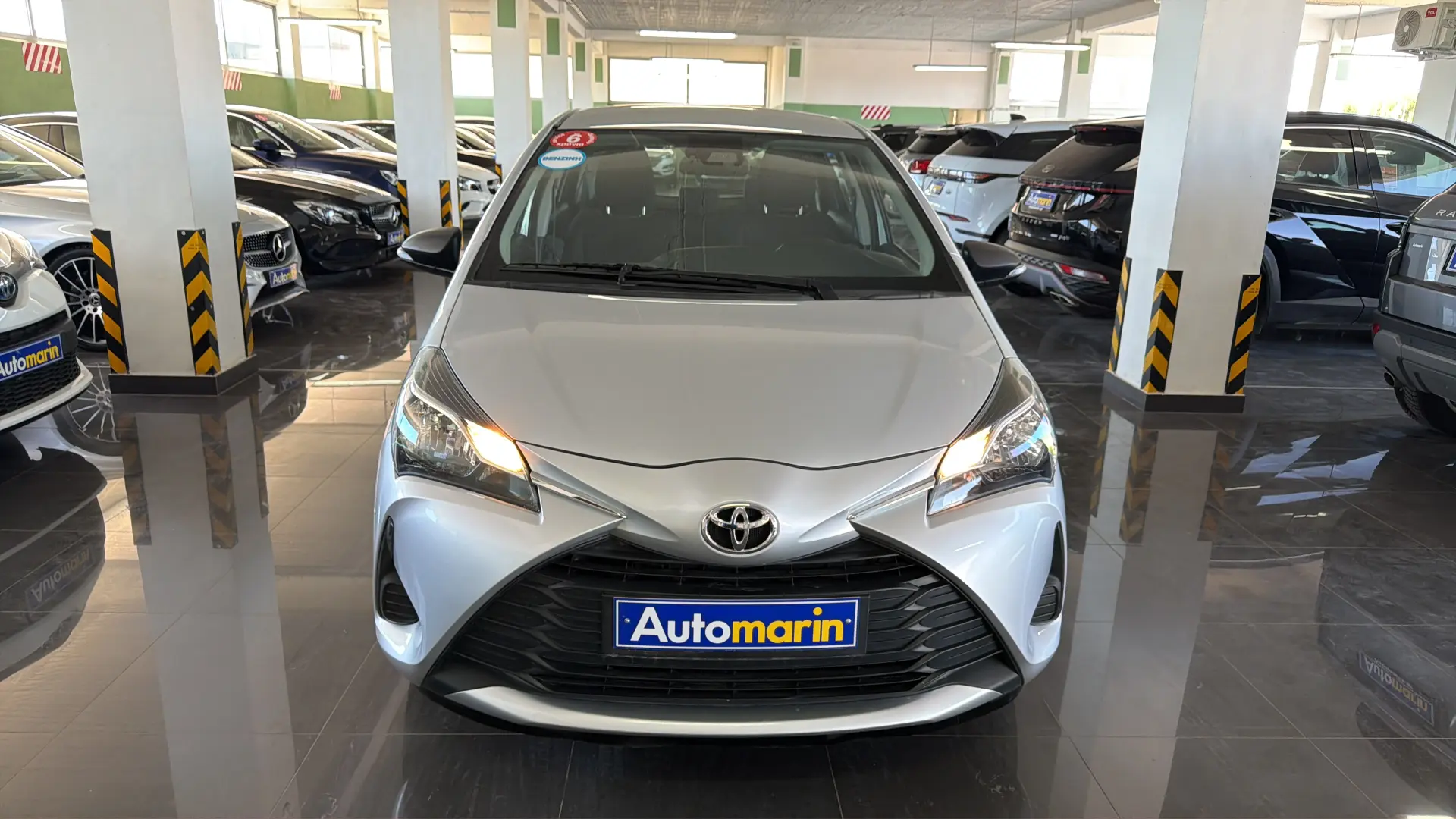 View 2 - Toyota Yaris - 2018