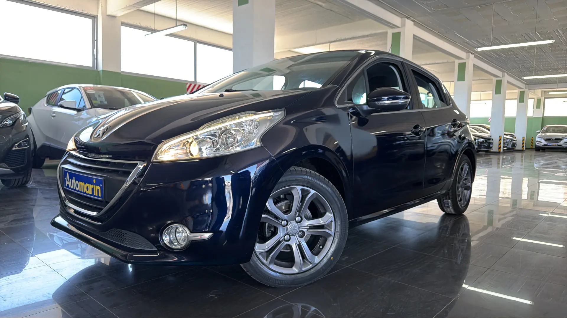 View 1 - Peugeot 208 - 2015