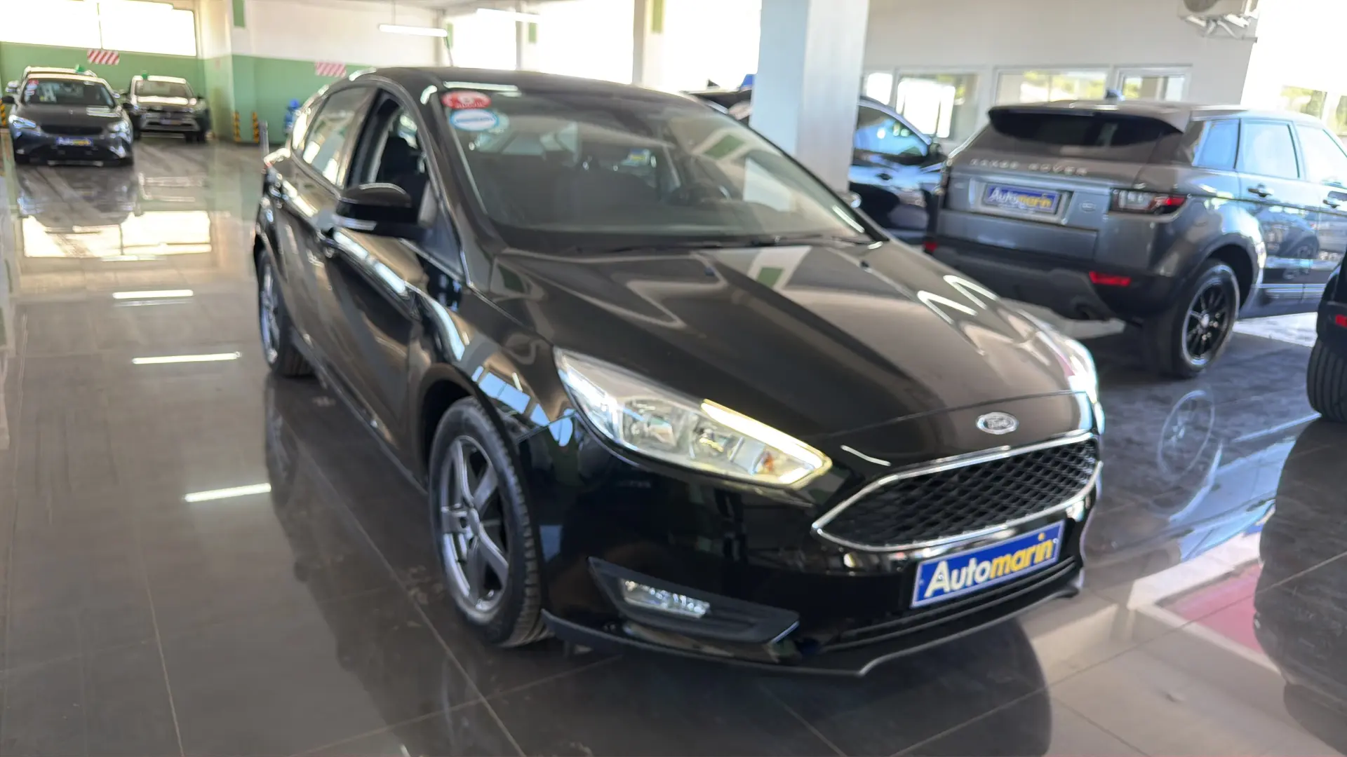 View 3 - Ford Focus - 2017