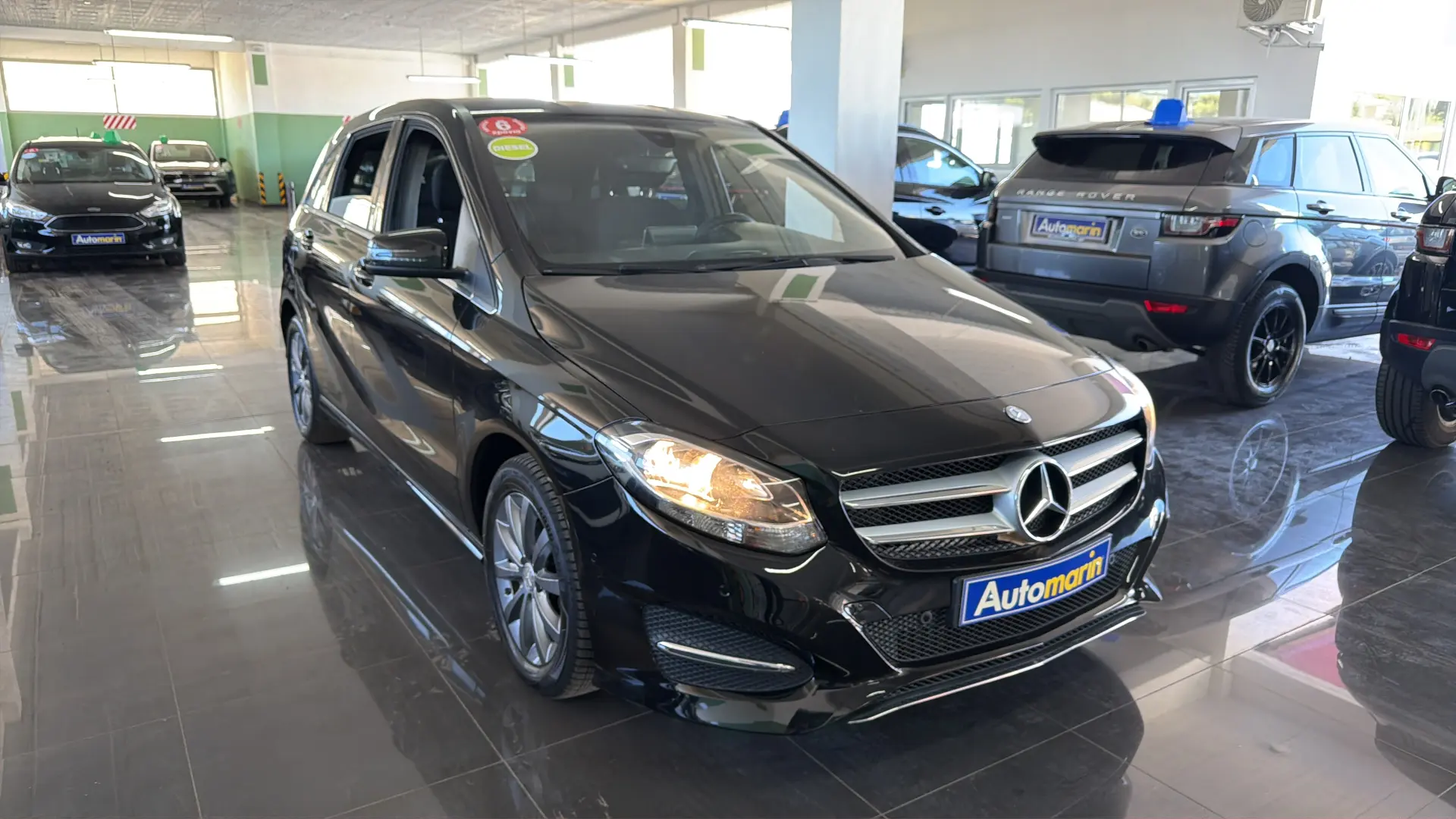 View 3 - Mercedes-Benz B 180 - 2015