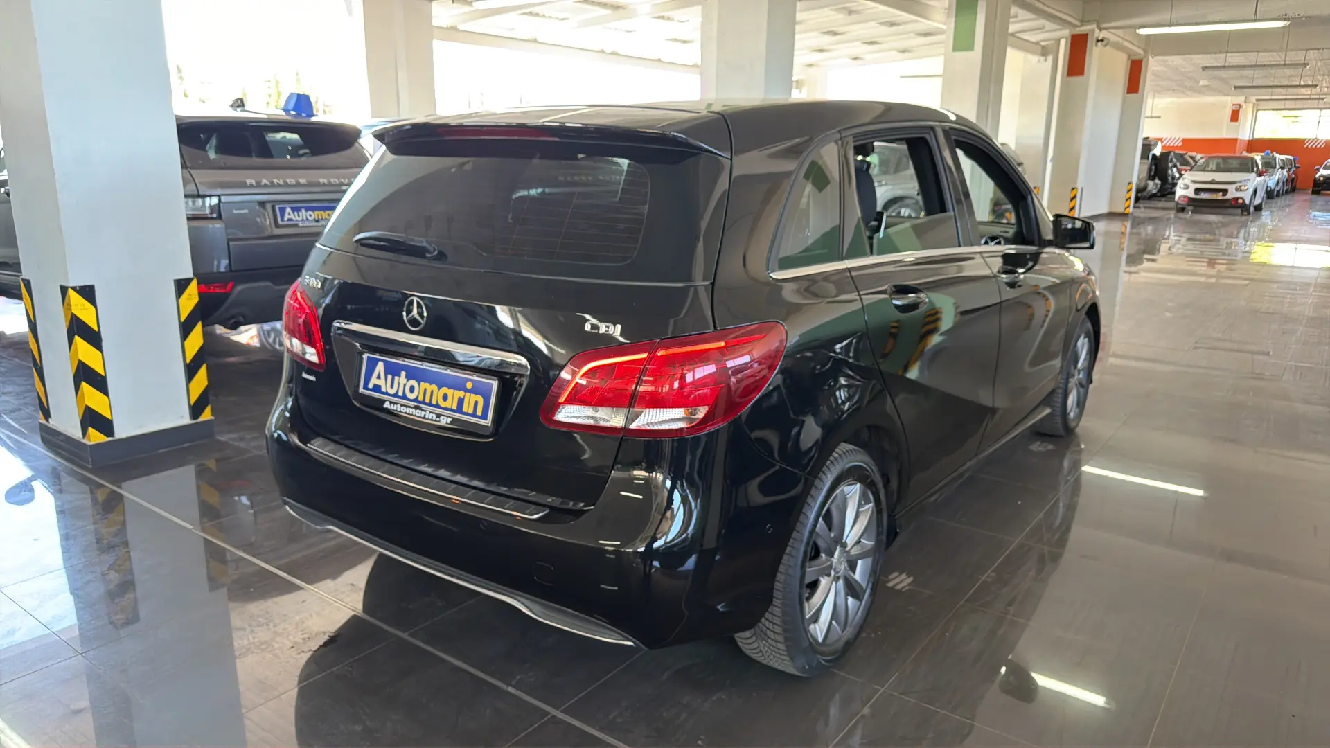 View 4 - Mercedes-Benz B 180 - 2015