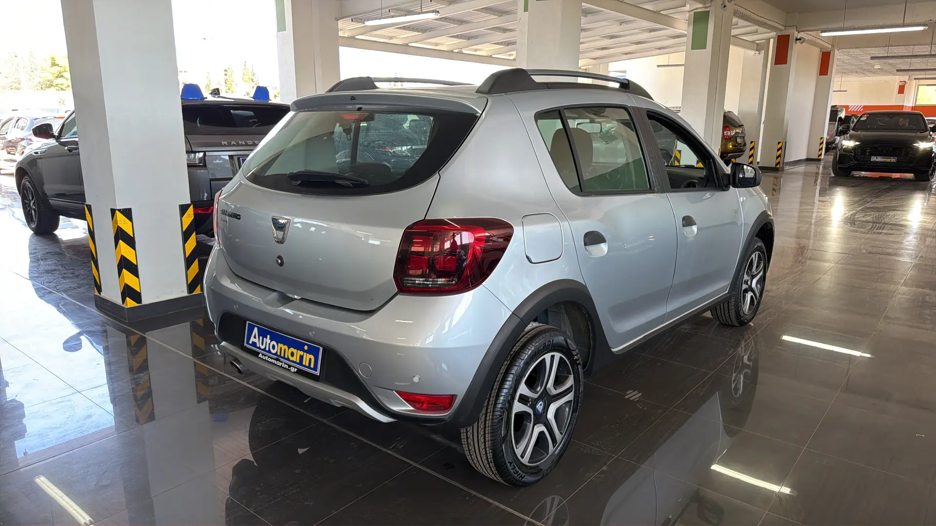 View 4 - Dacia Sandero - 2020