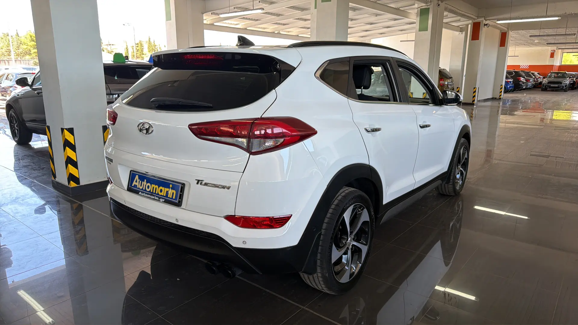 View 4 - Hyundai Tucson - 2017