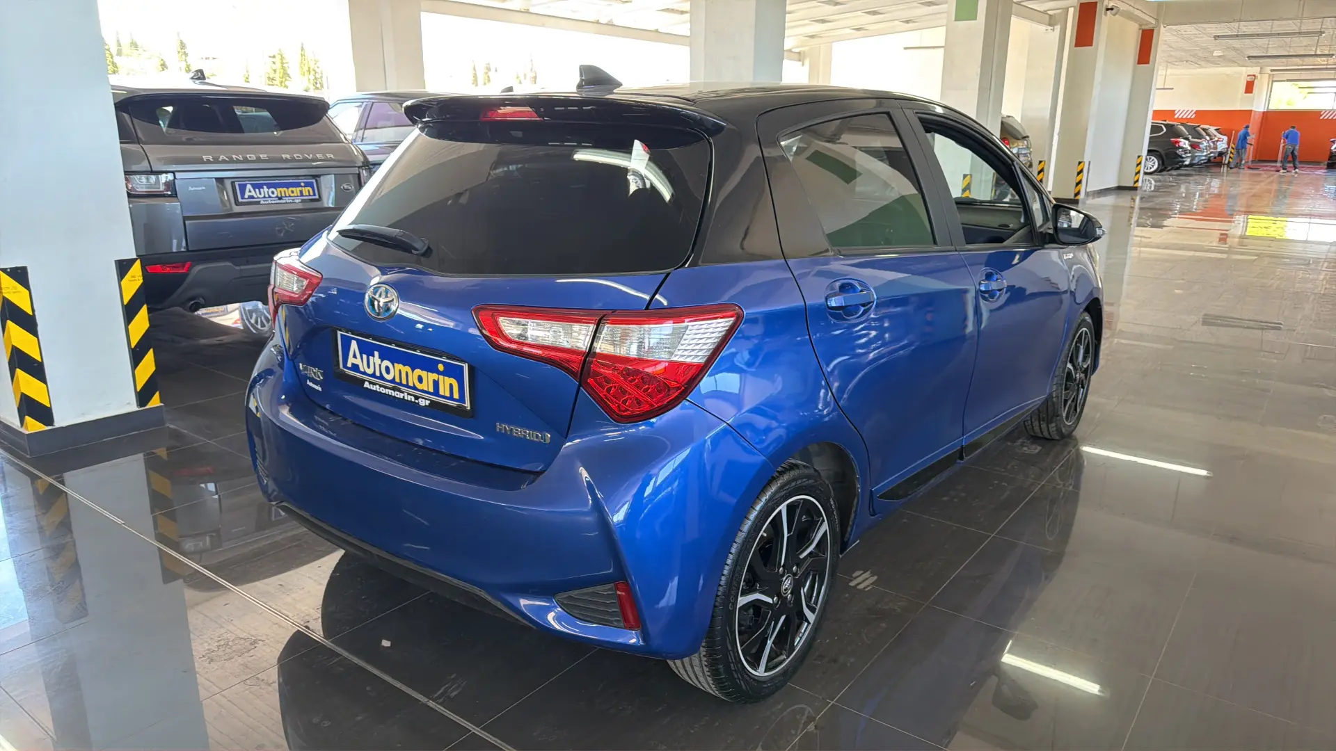 View 4 - Toyota Yaris - 2017