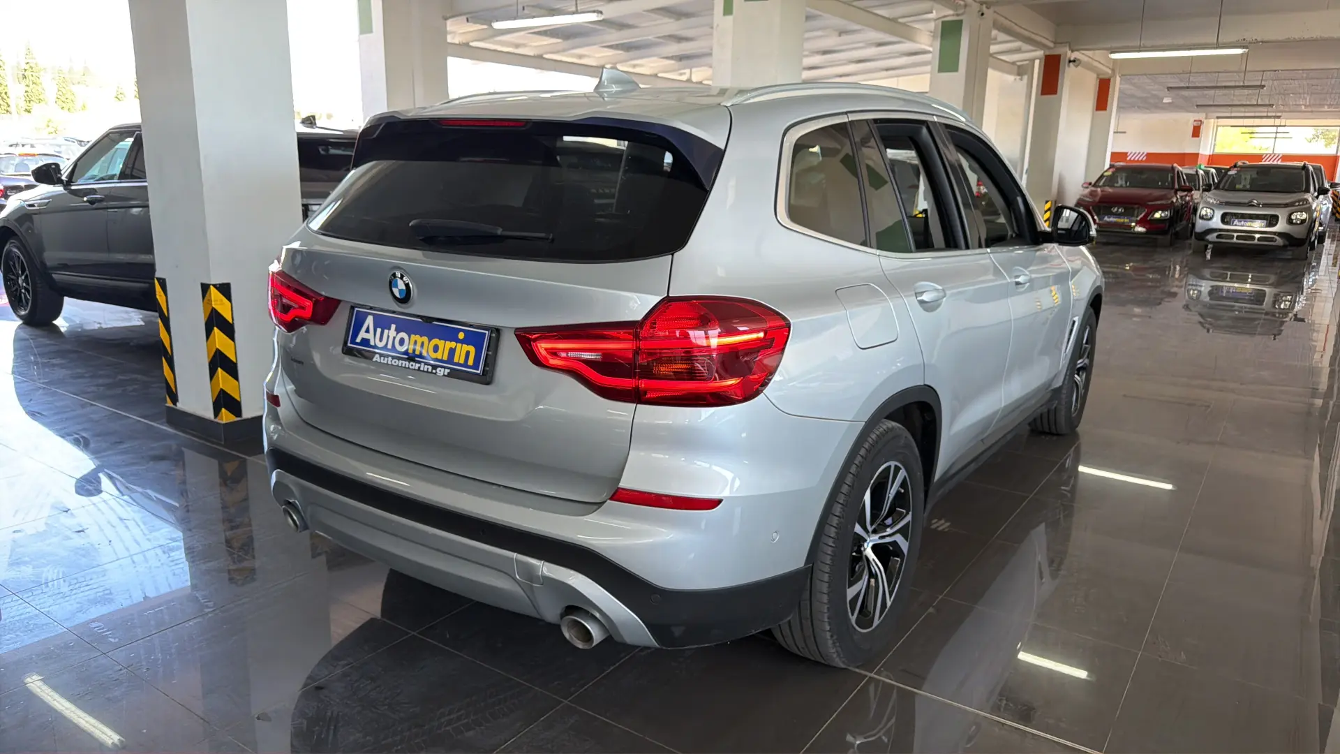 View 3 - BMW X3 - 2020