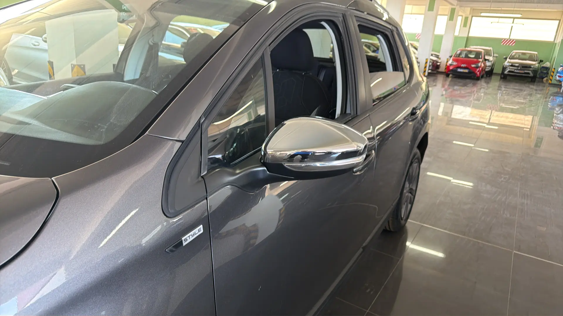 View 5 - Peugeot 2008 - 2017