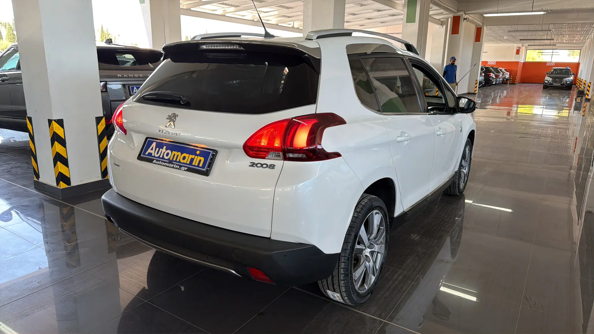 View 3 - Peugeot 2008 - 2016